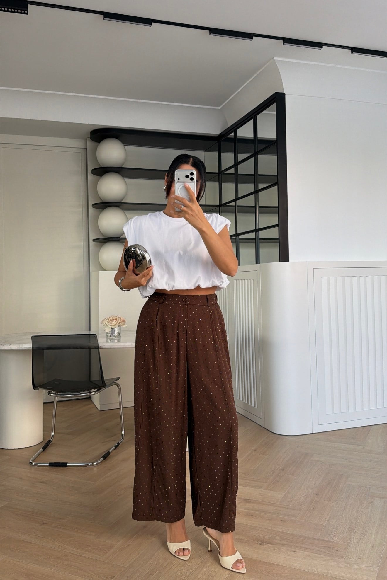 ÖNÜ PİLELİ TAŞLI PANTOLON KAHVE 