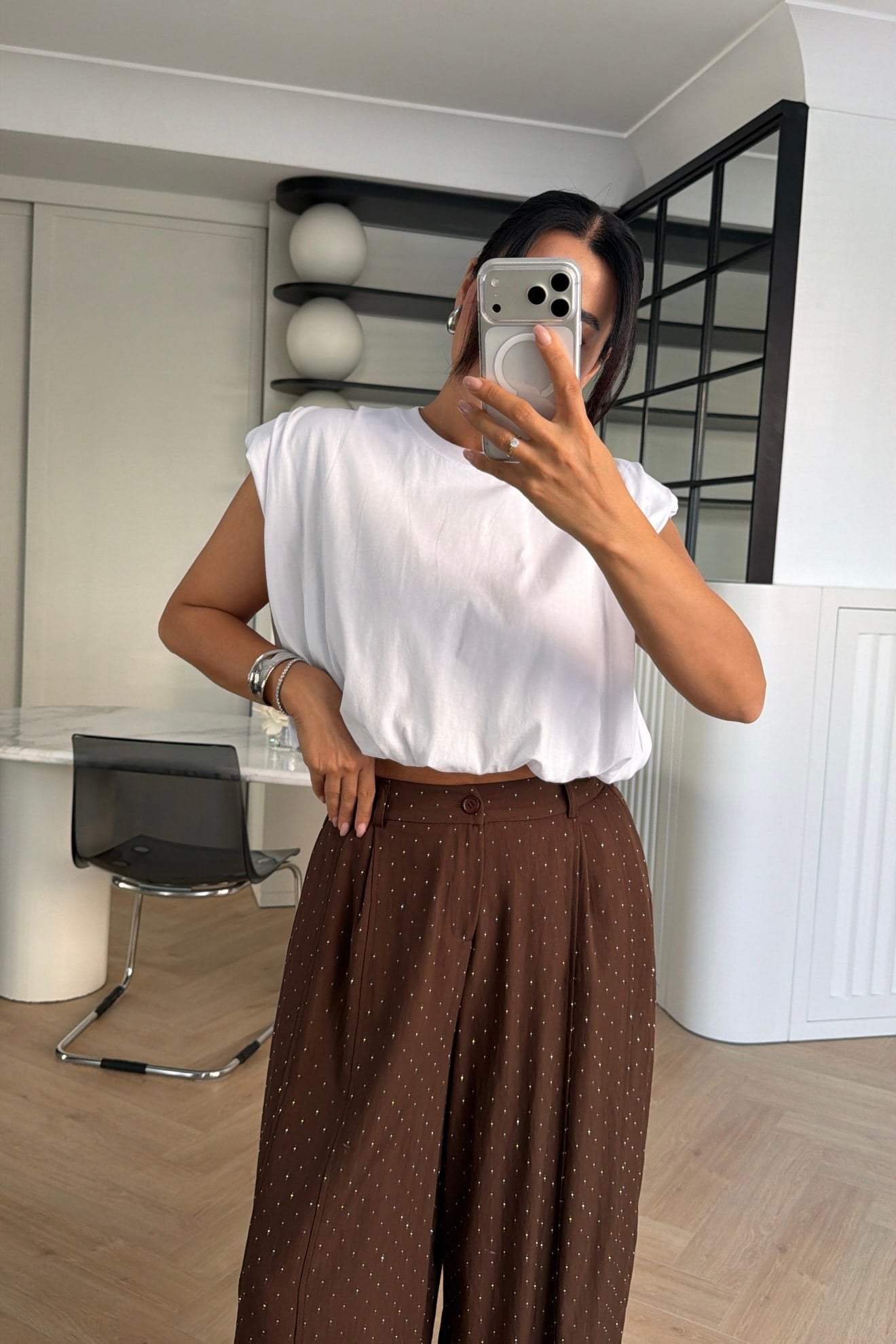 ÖNÜ PİLELİ TAŞLI PANTOLON KAHVE 