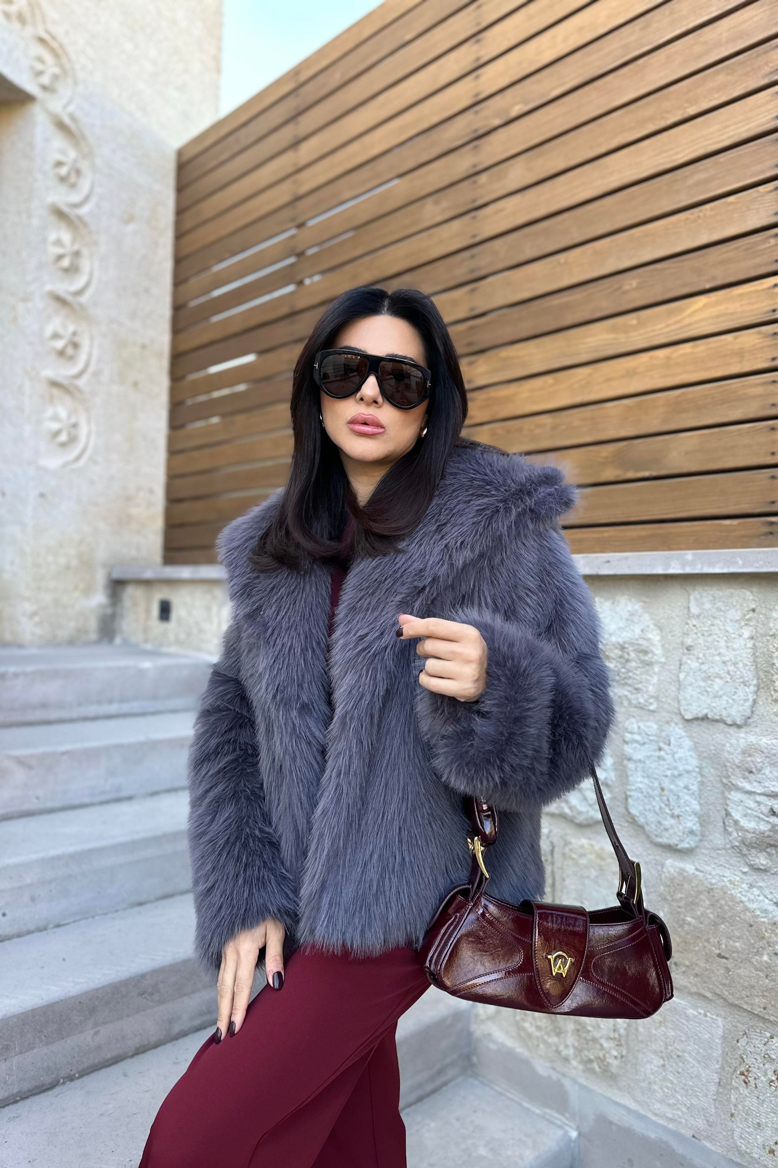 Oslo Model Gri Renk Kürk Ceket