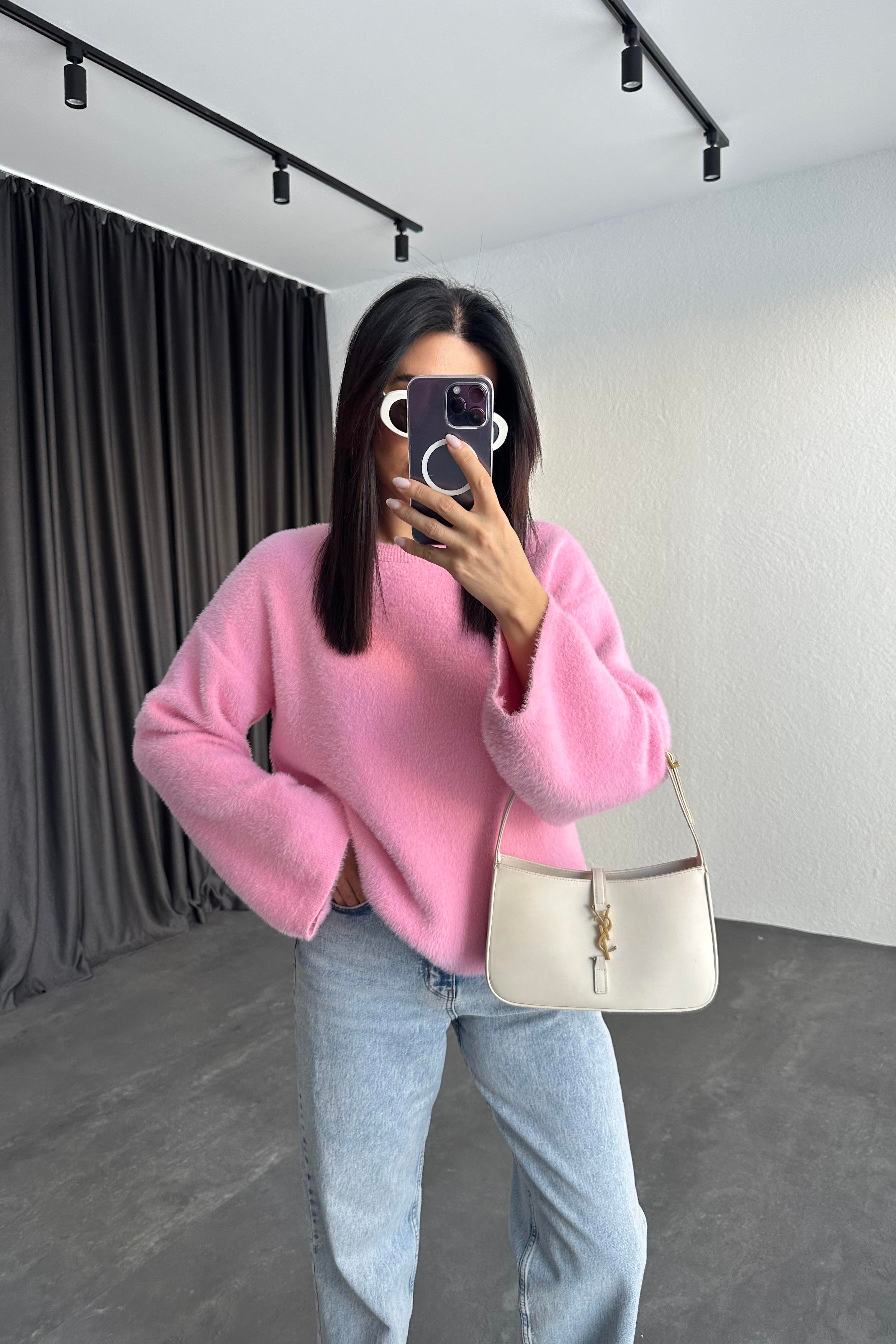 Pembe Sakallı İplik Yumoş Massimo Kazak 