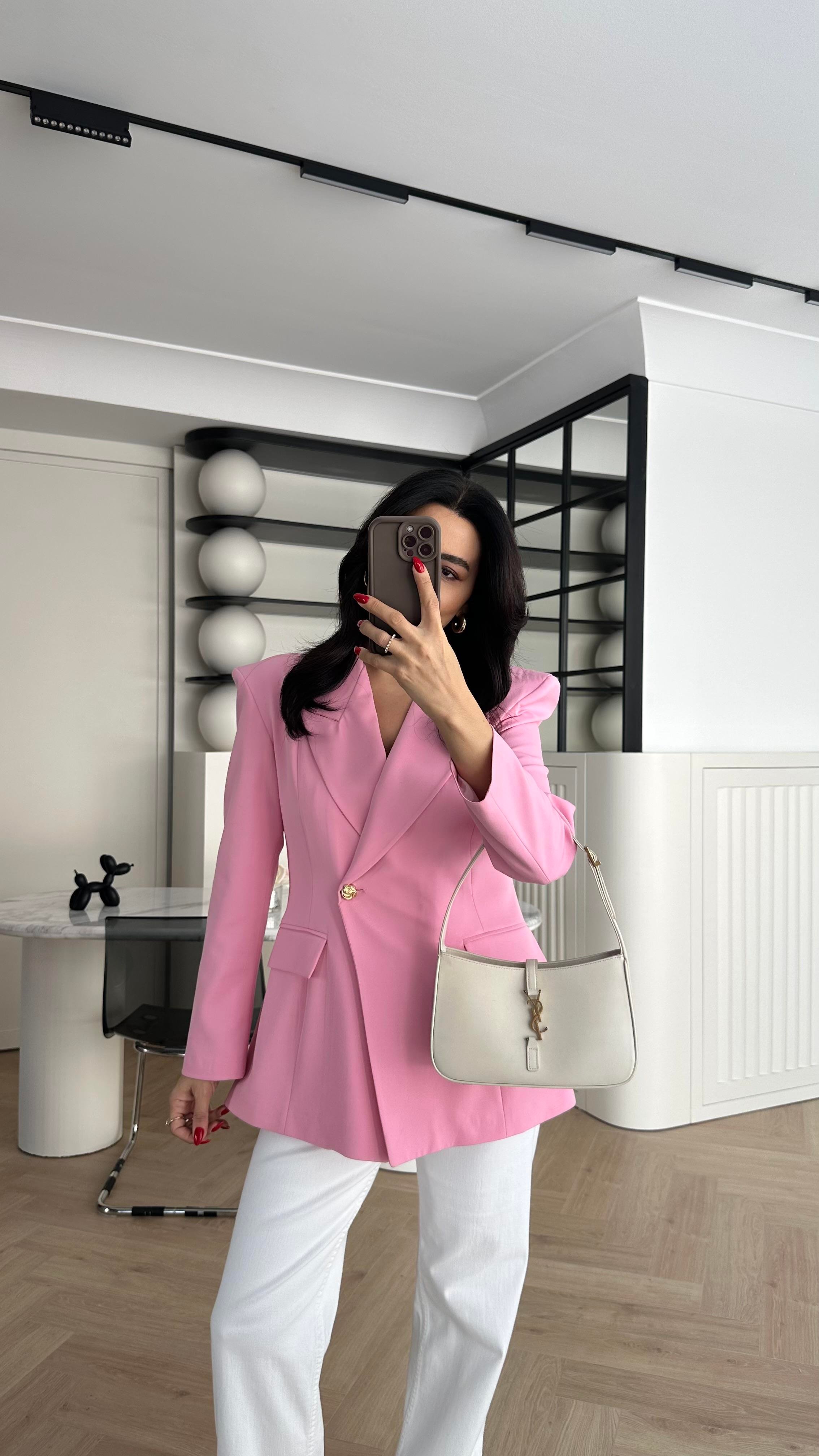 Pembe Vatkalı Tek Düğmeli Blazer Ceket