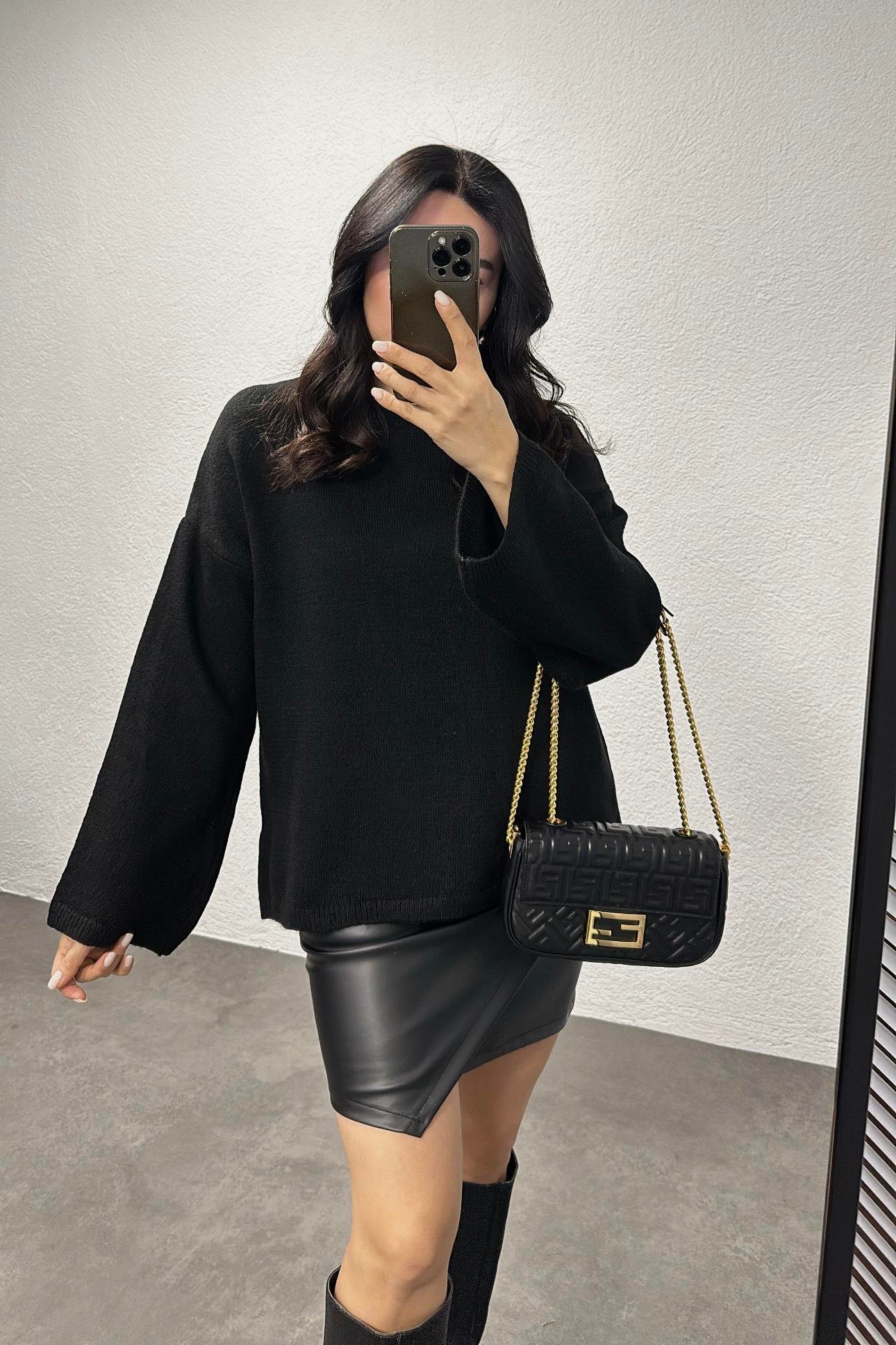 Pinterest Model Rahat Kalıp Triko Siyah