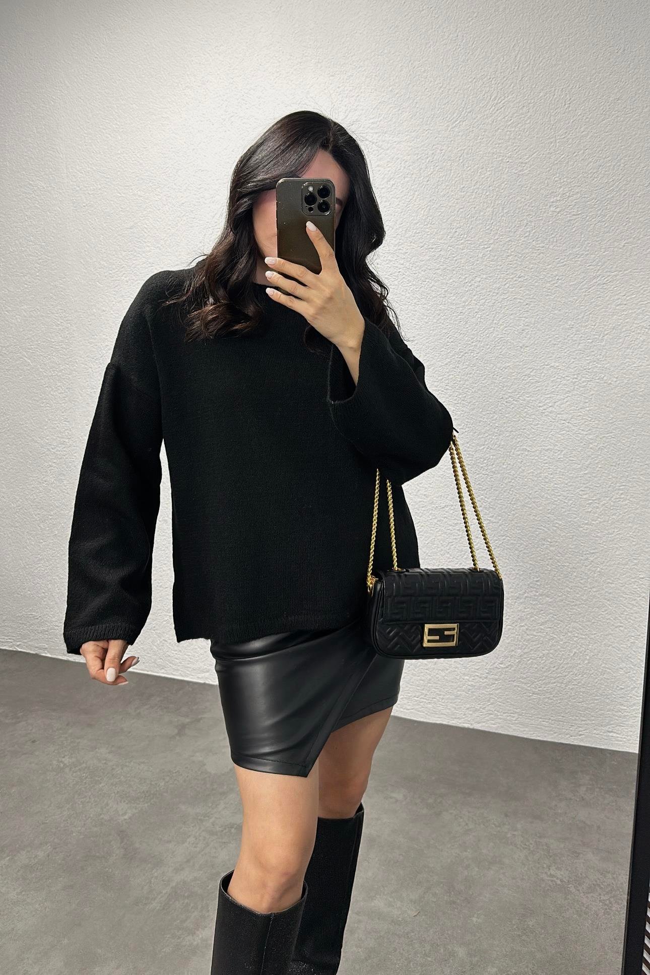 Pinterest Model Rahat Kalıp Triko Siyah