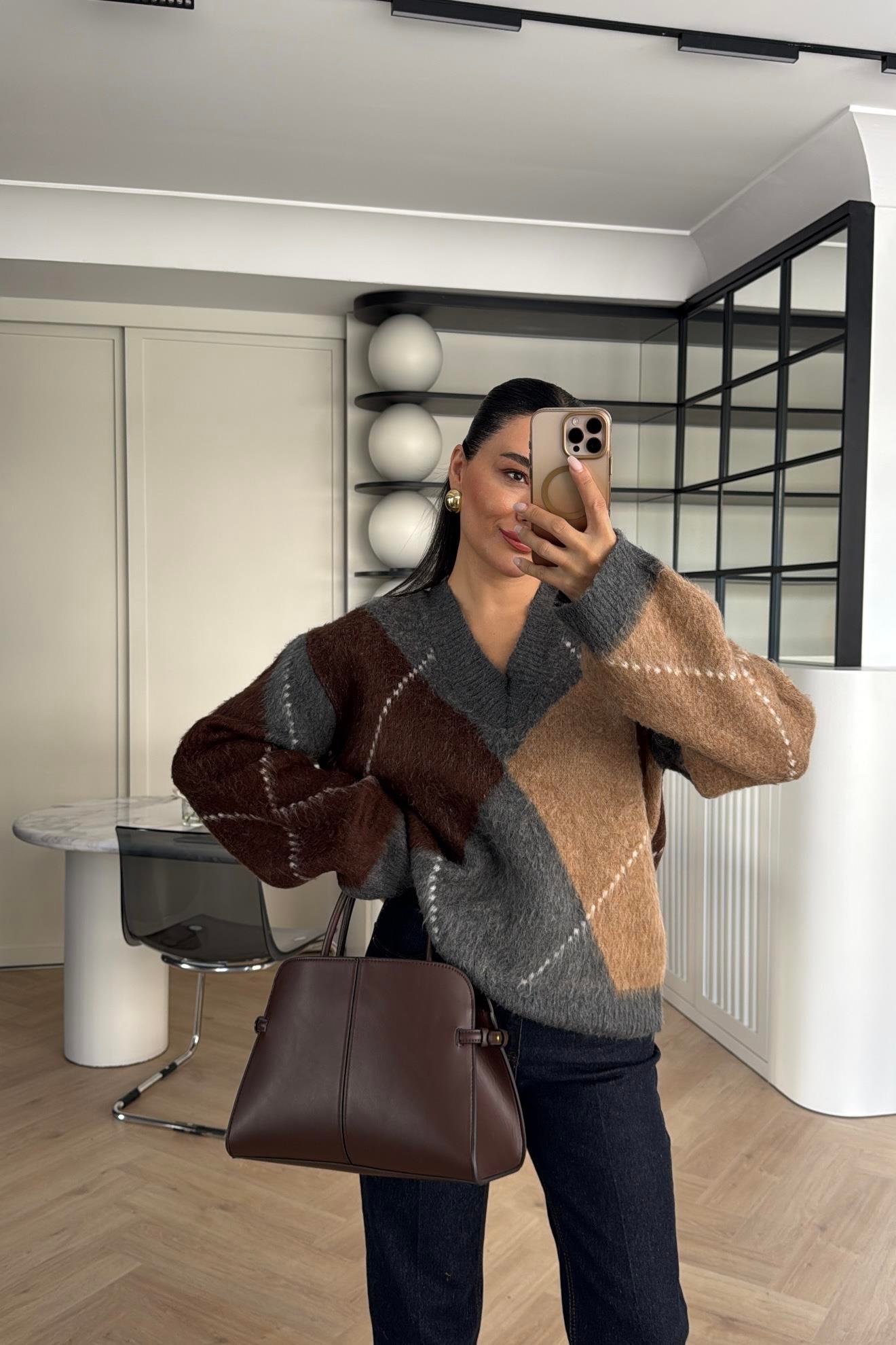 ŞARDONLU DOKULU BAKLAVA DESENLİ KAZAK