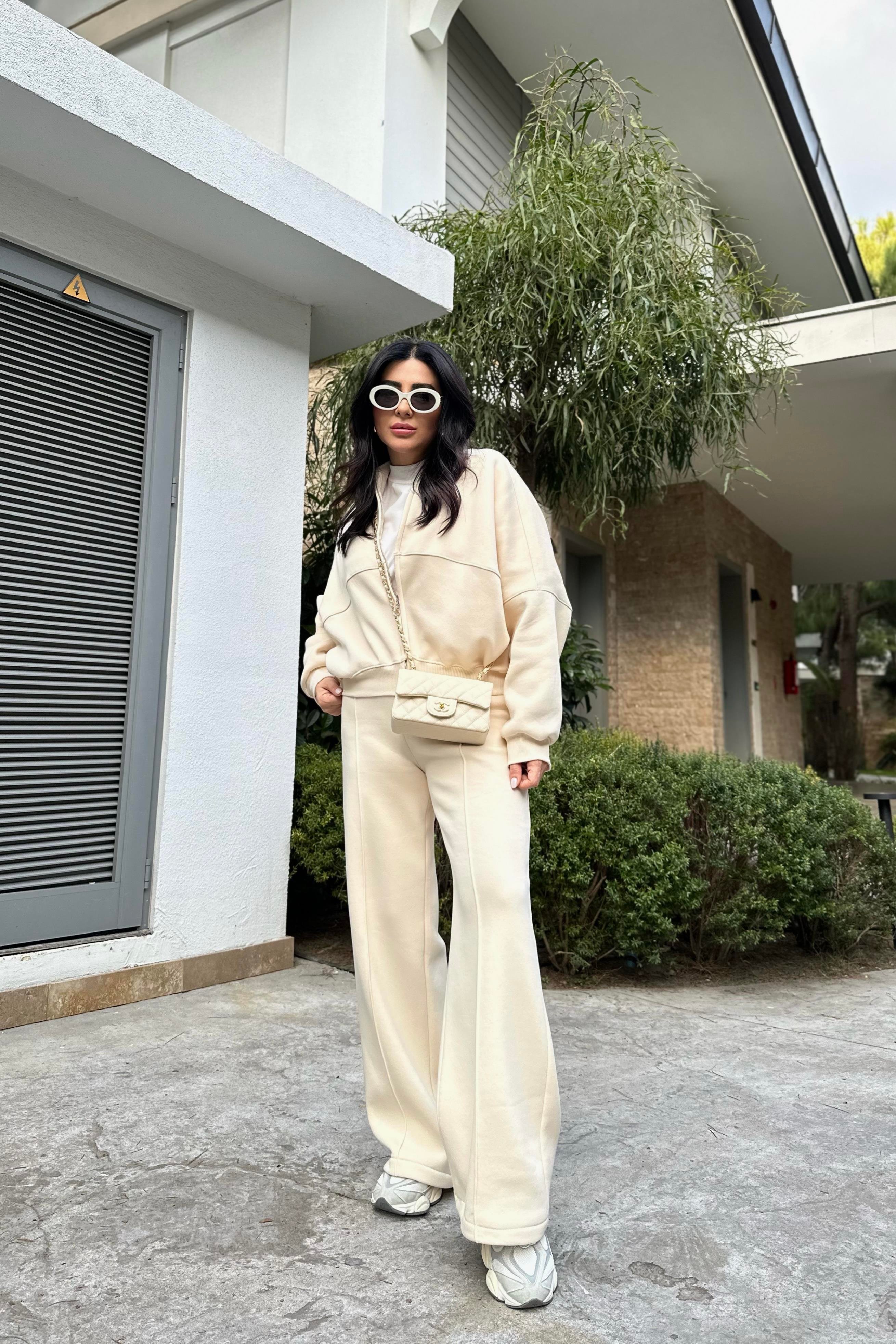 Şardonlu Marka Model Takım Ekru