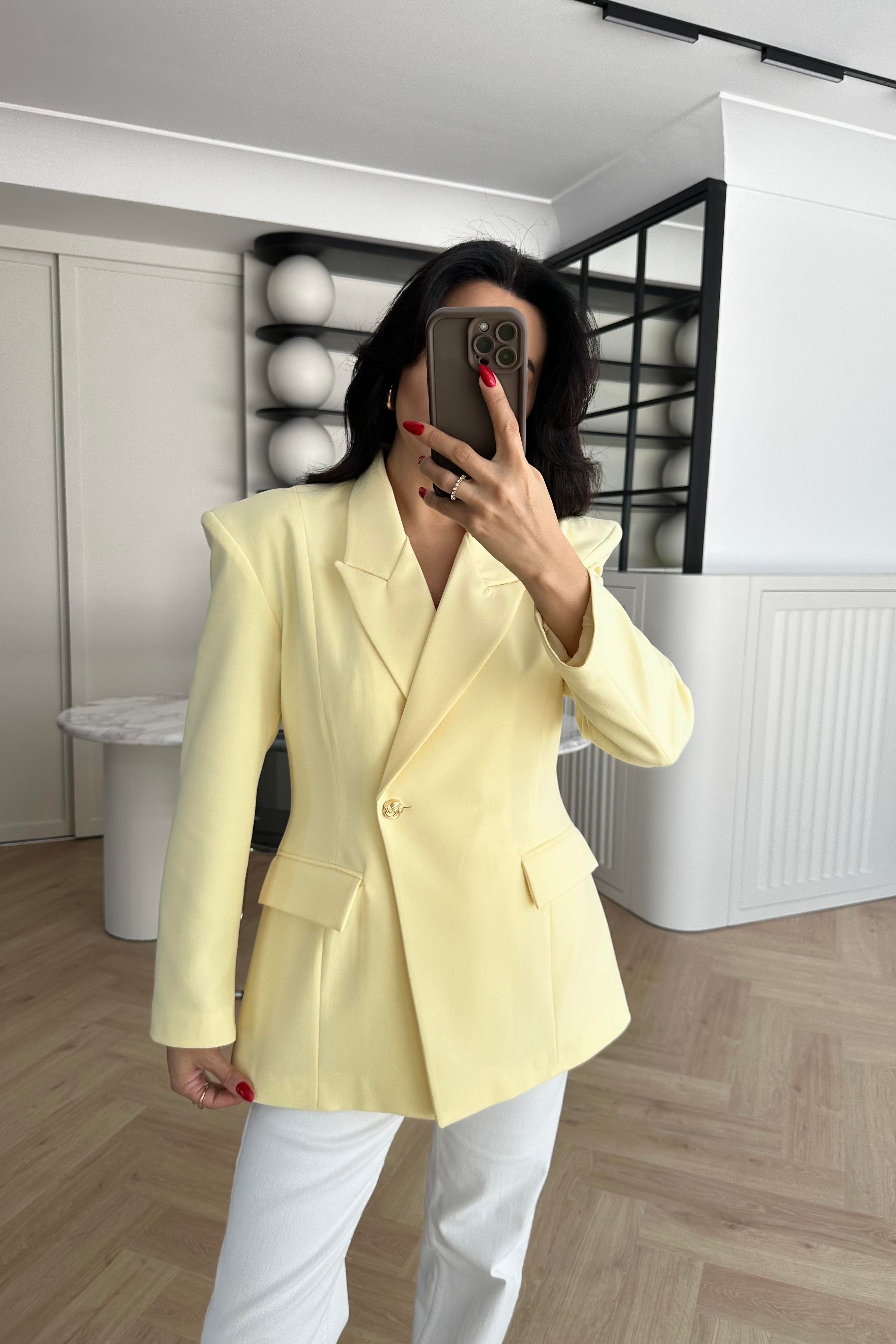 Sarı Vatkalı Tek Düğmeli Blazer Ceket