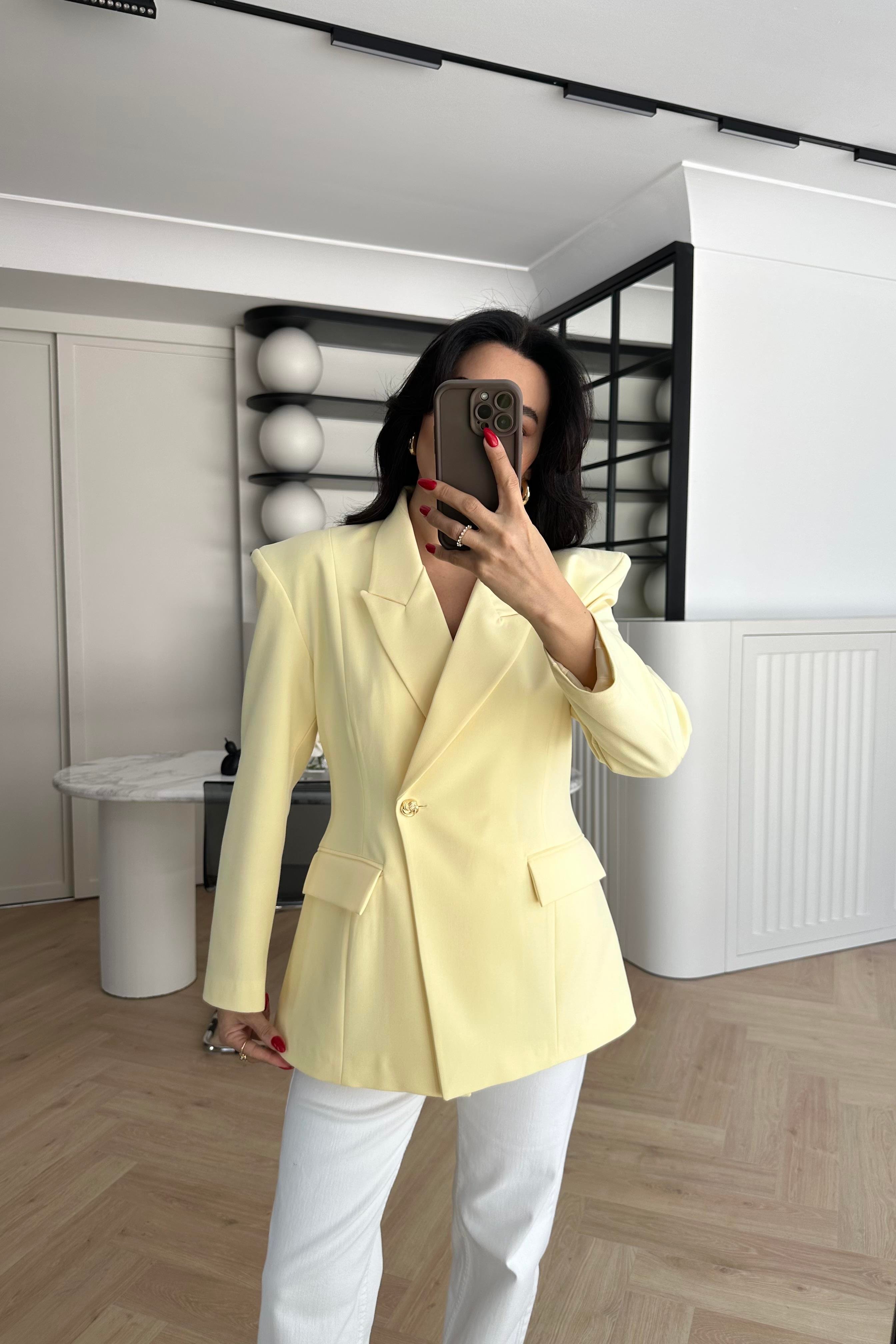 Sarı Vatkalı Tek Düğmeli Blazer Ceket