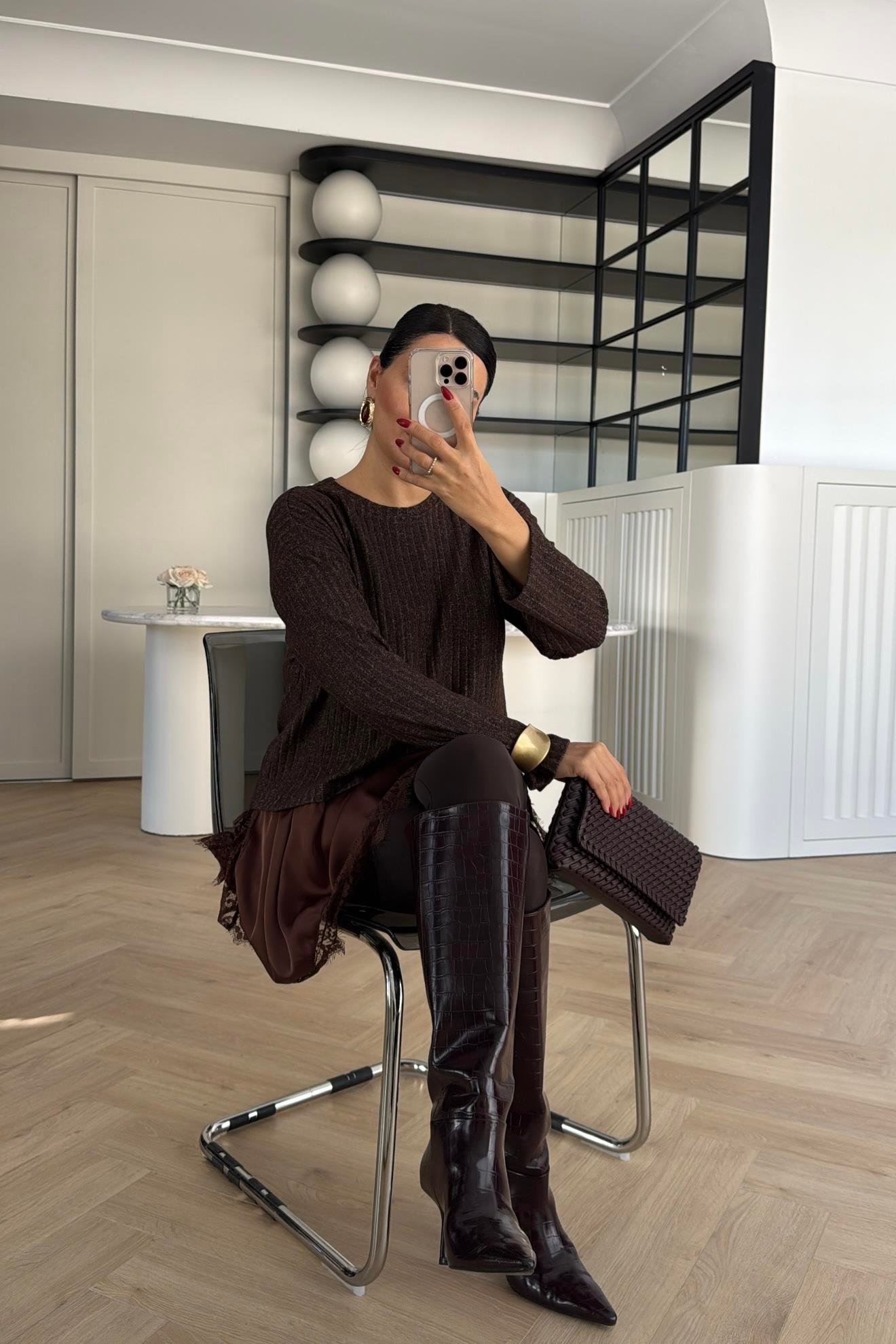 SATEN DANTEL ETEK UÇLU YUMOŞ OVERSİZE BLUZ