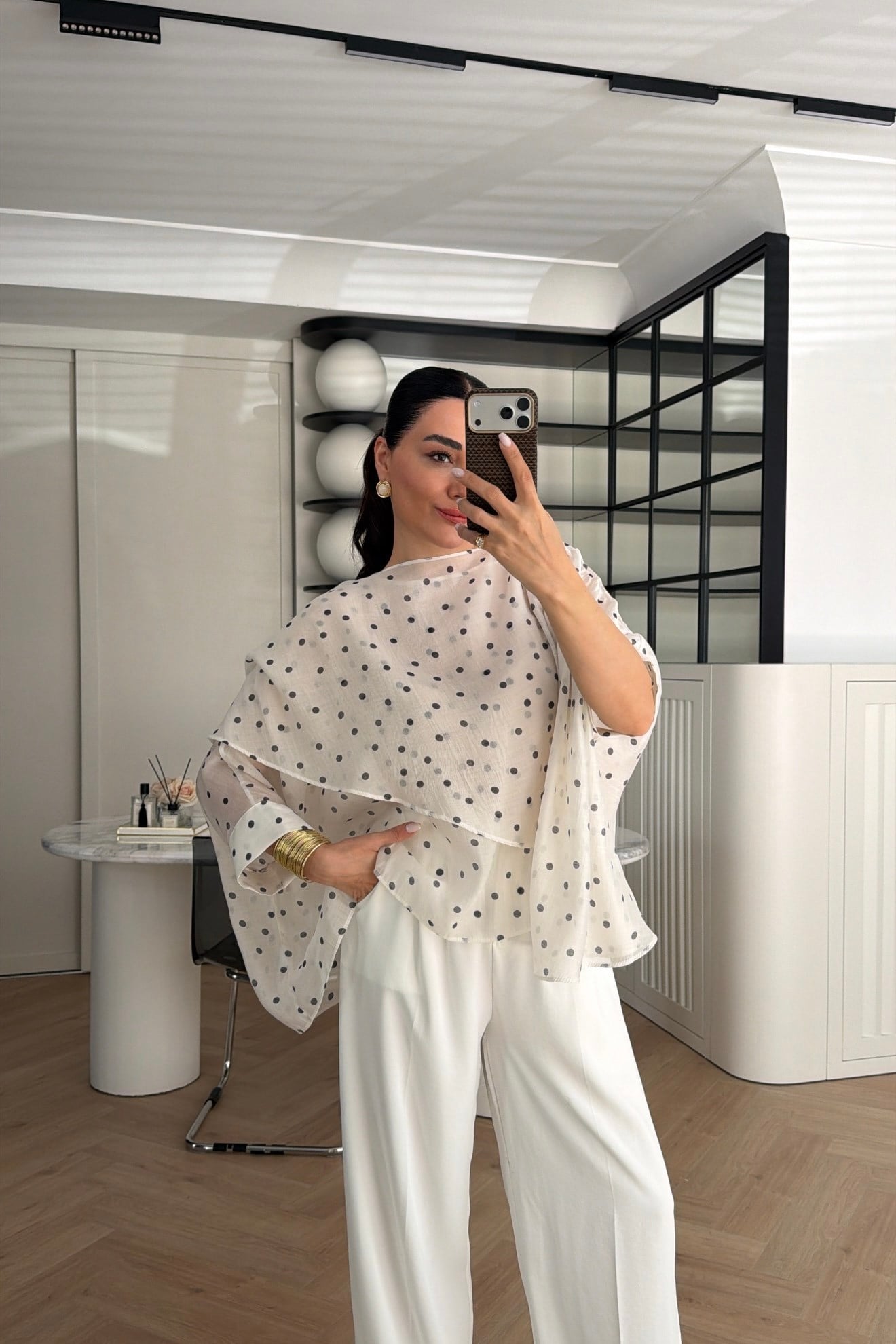 ŞİFON PUANTİYELİ PELERİN BLUZ BEYAZ