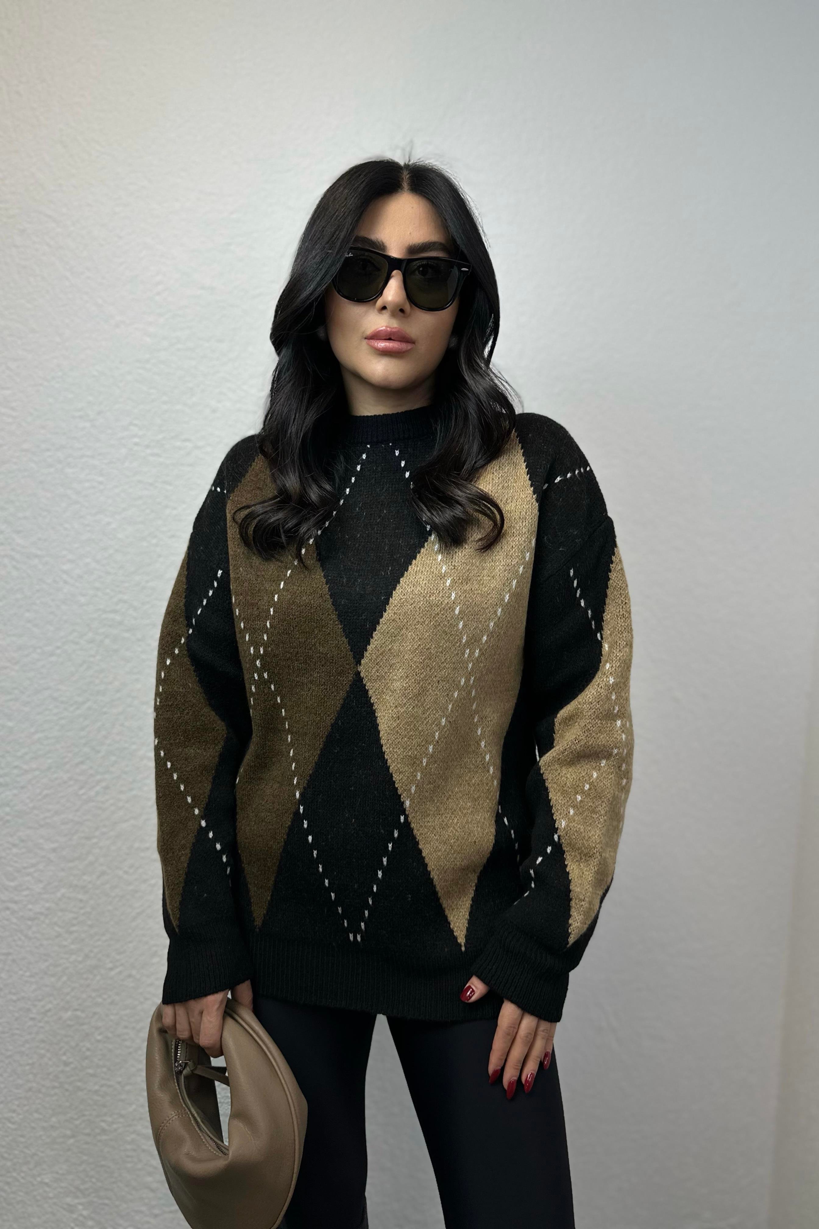 Siyah Bej Baklava Desenli Triko Kazak
