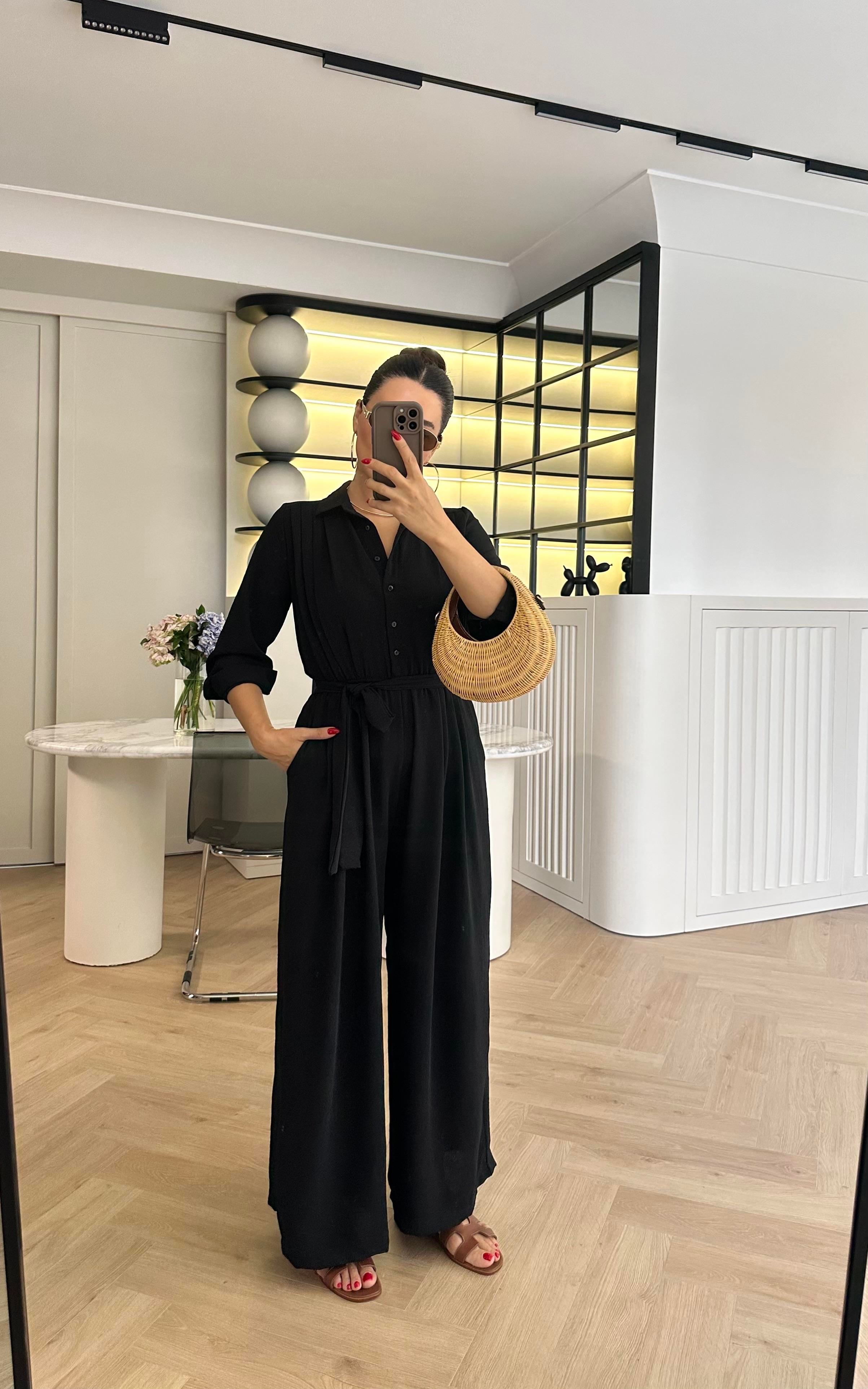 Siyah Beli Lastikli Kuşak Detaylı Krep Kumaş Tulum 