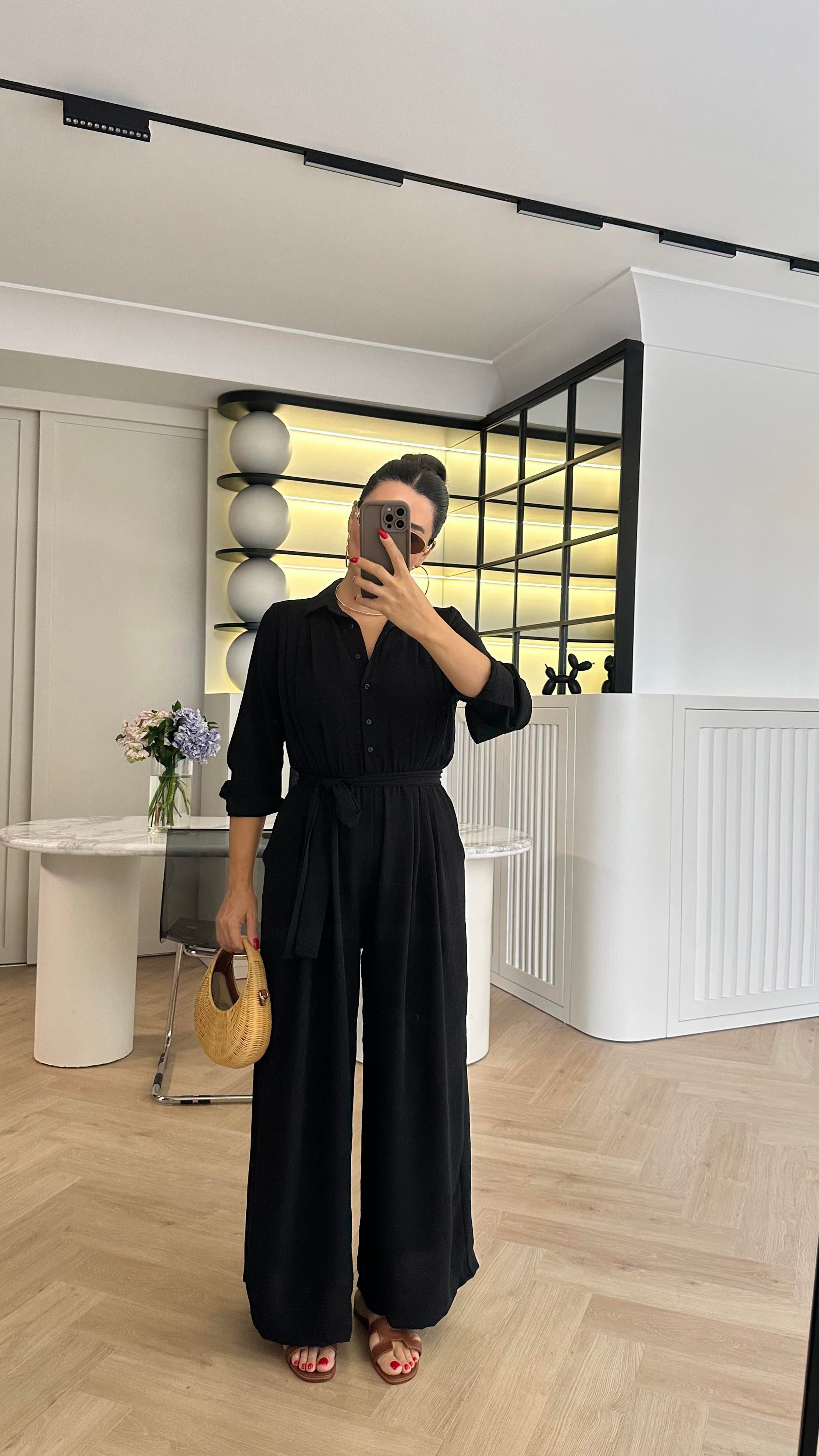 Siyah Beli Lastikli Kuşak Detaylı Krep Kumaş Tulum 