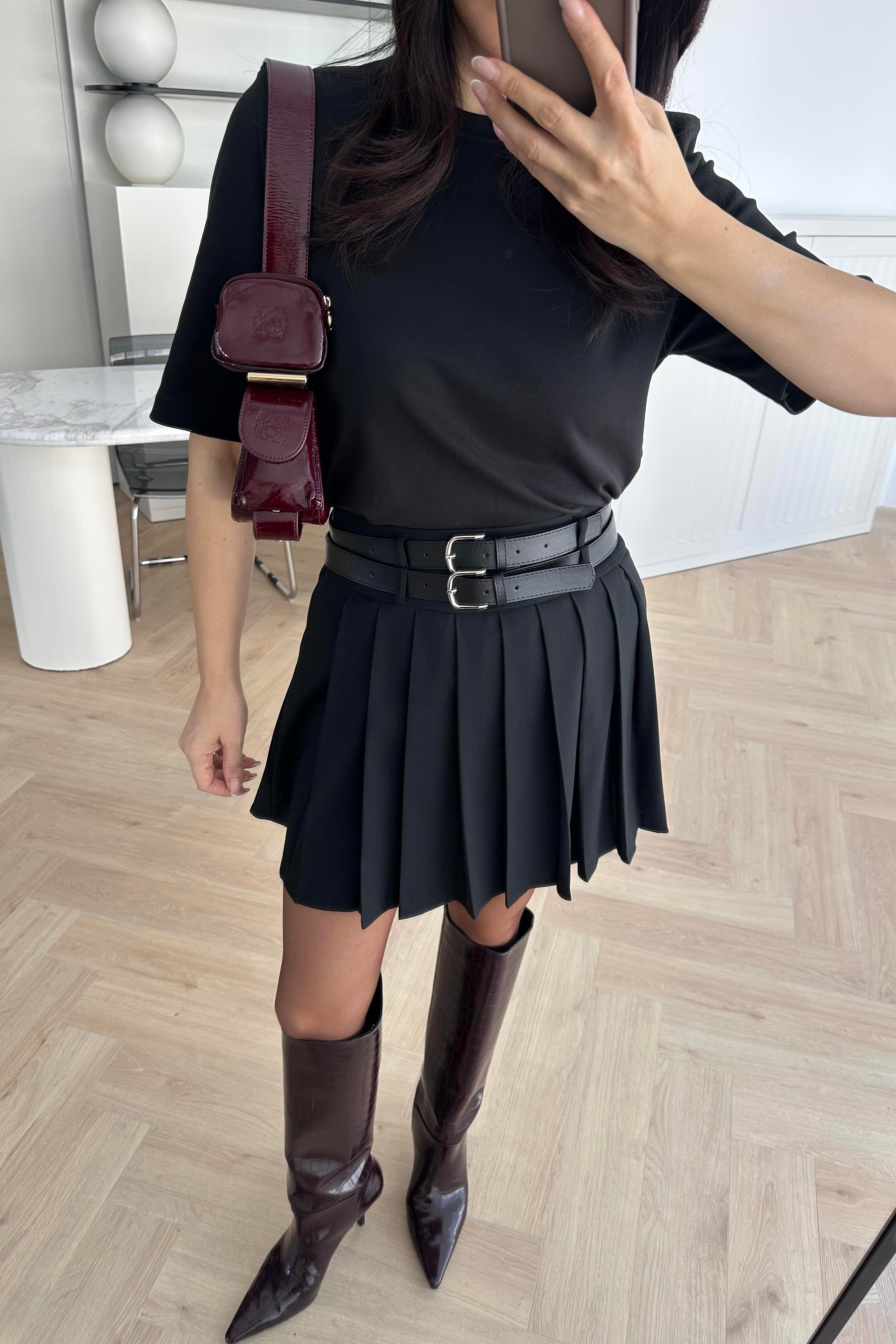 Siyah Çift Kemerli Pileli Etek