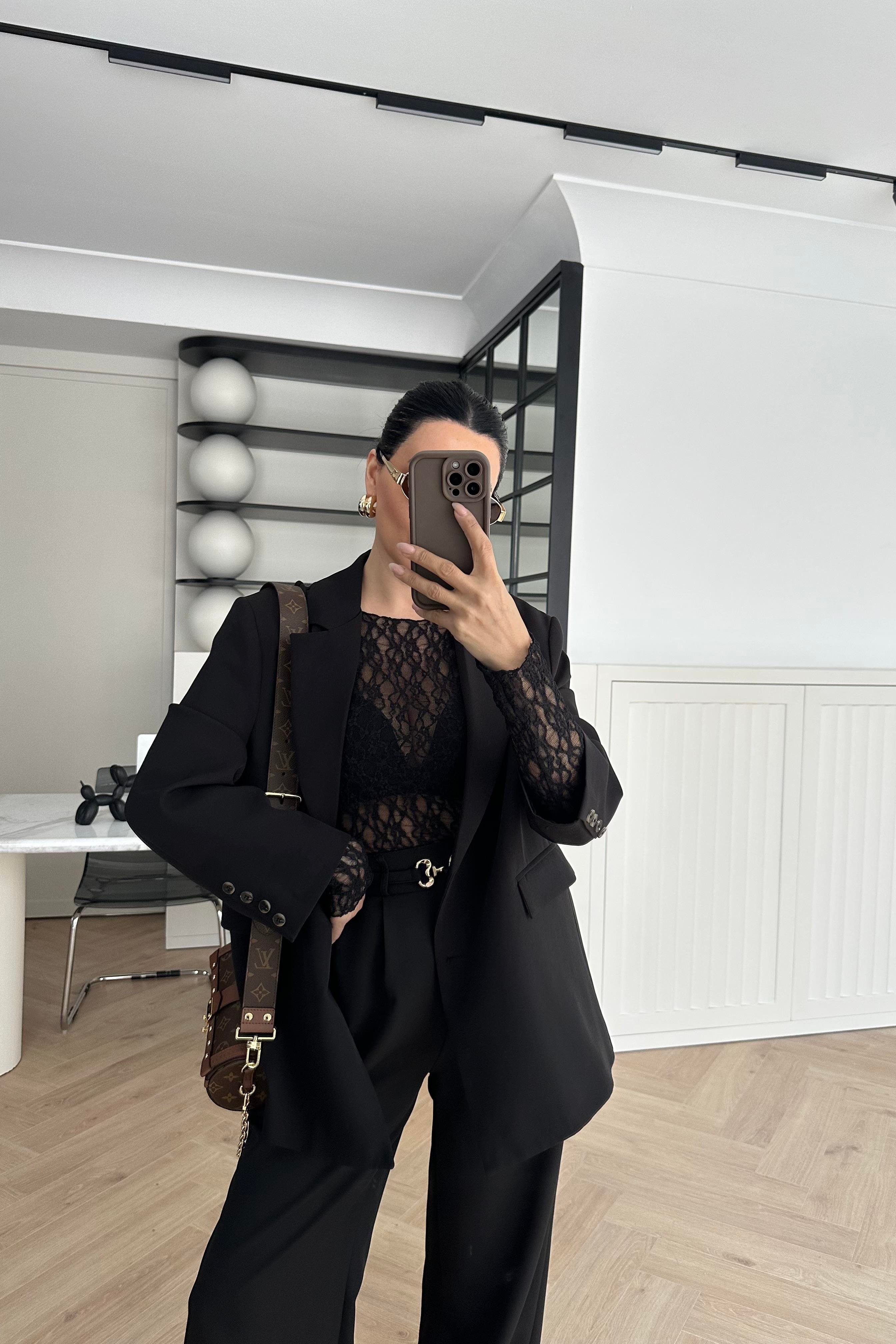 Siyah Dantelli Transparan Bluz 