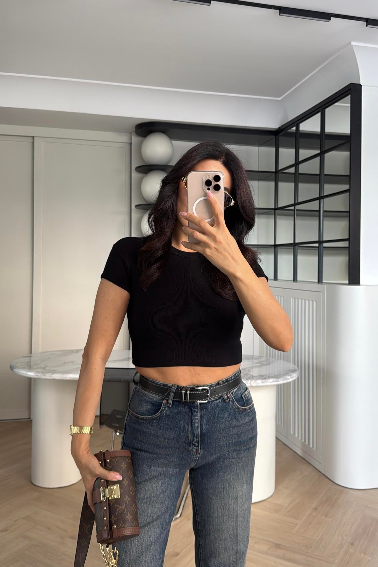 SİYAH DİLVİN CROP 