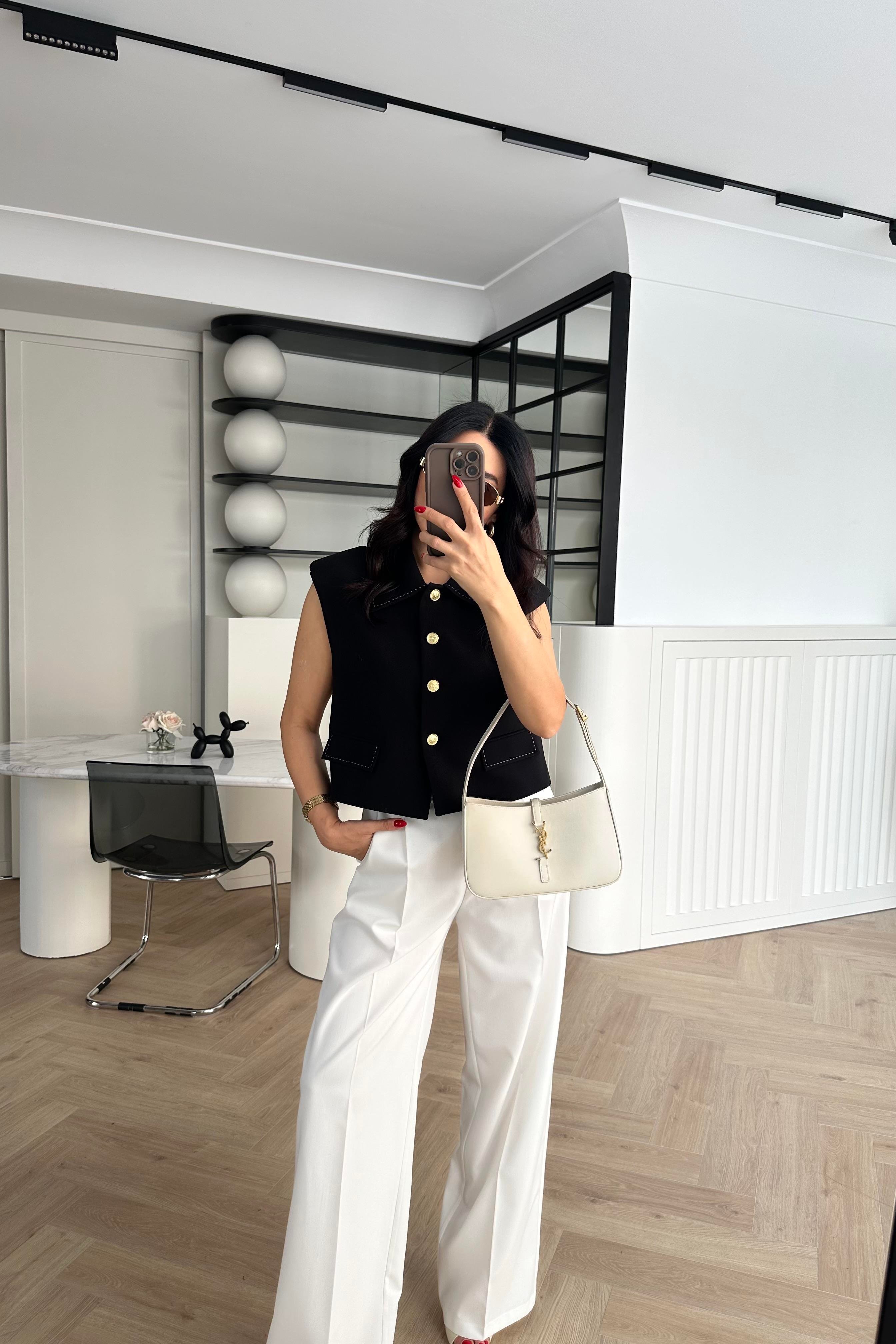 Siyah Gold Düğmeli Astarlı Crop Yelek