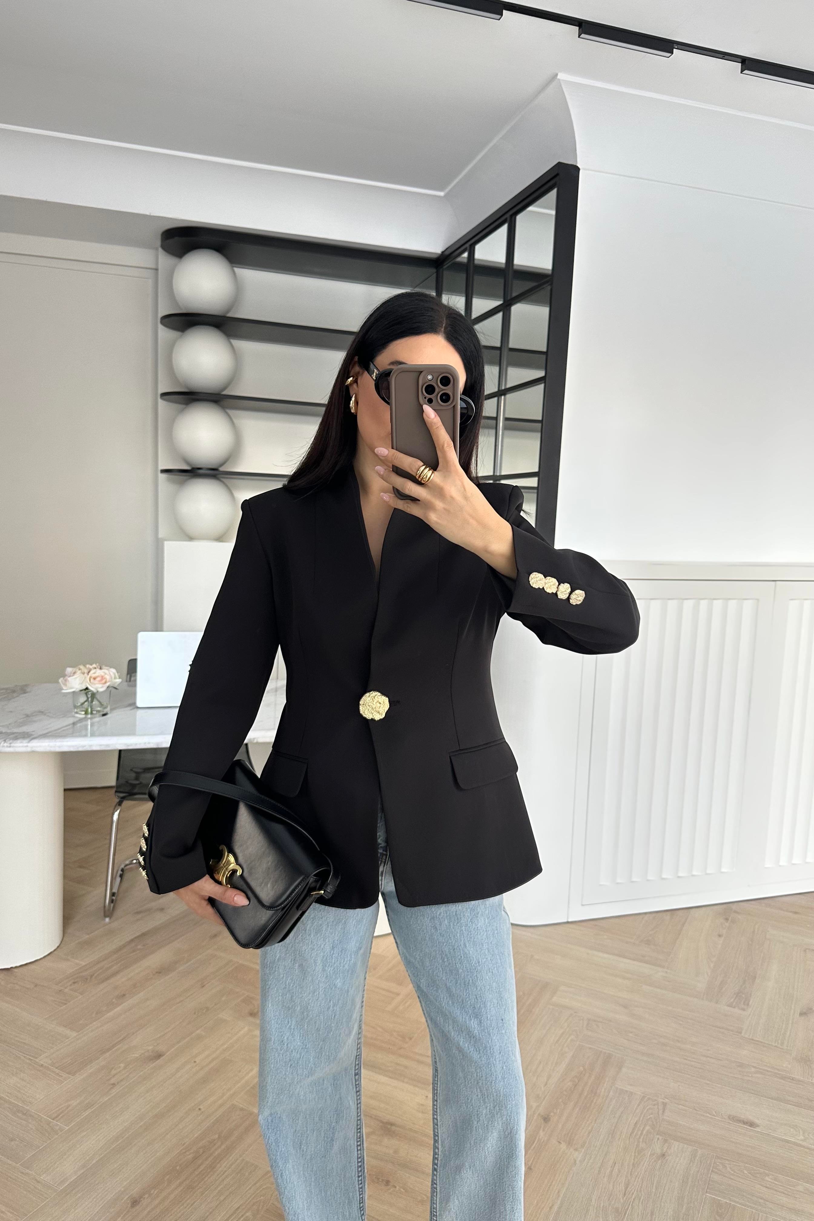 Siyah Gold Düğmeli Hakim Yaka Blazer Ceket 