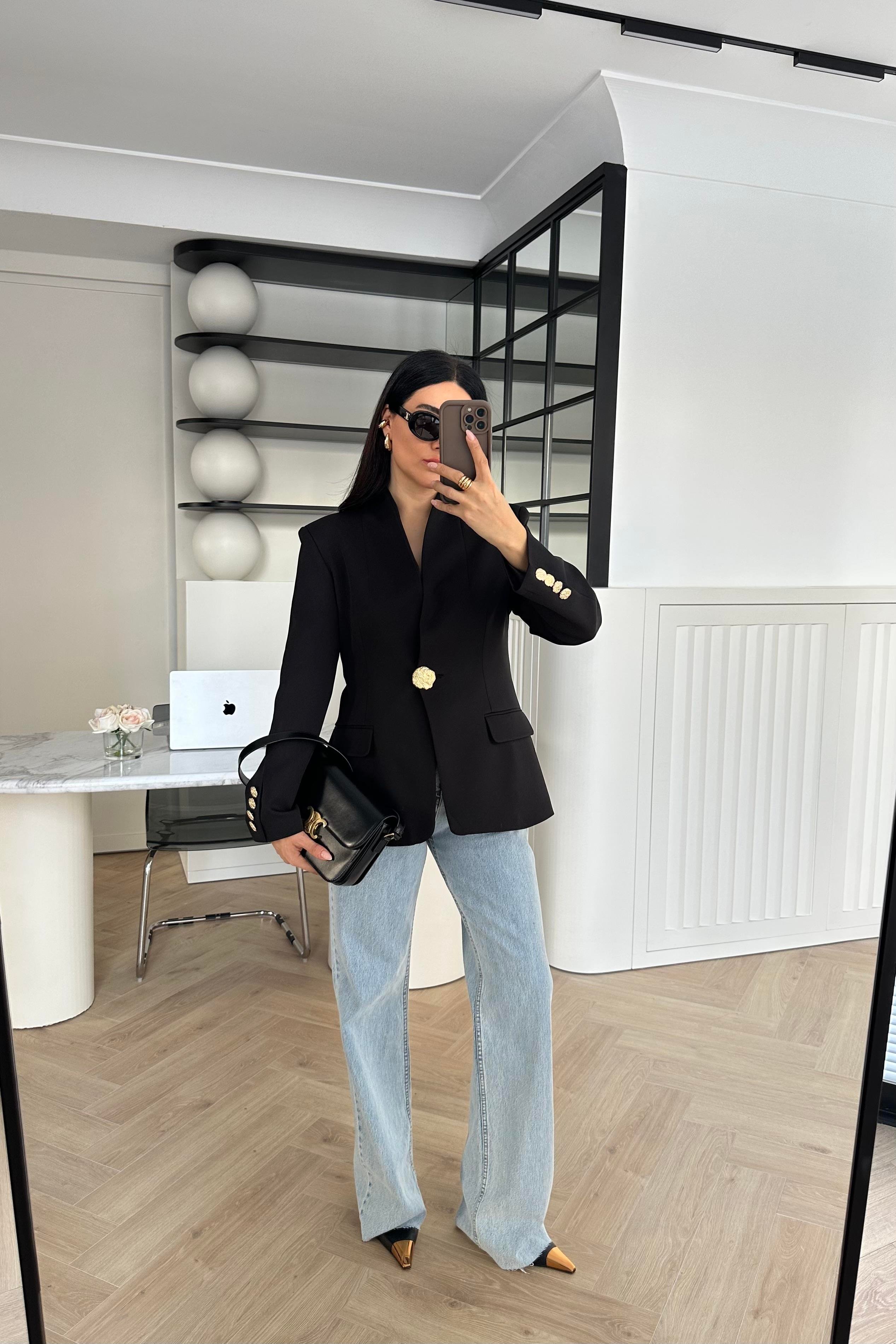 Siyah Gold Düğmeli Hakim Yaka Blazer Ceket 