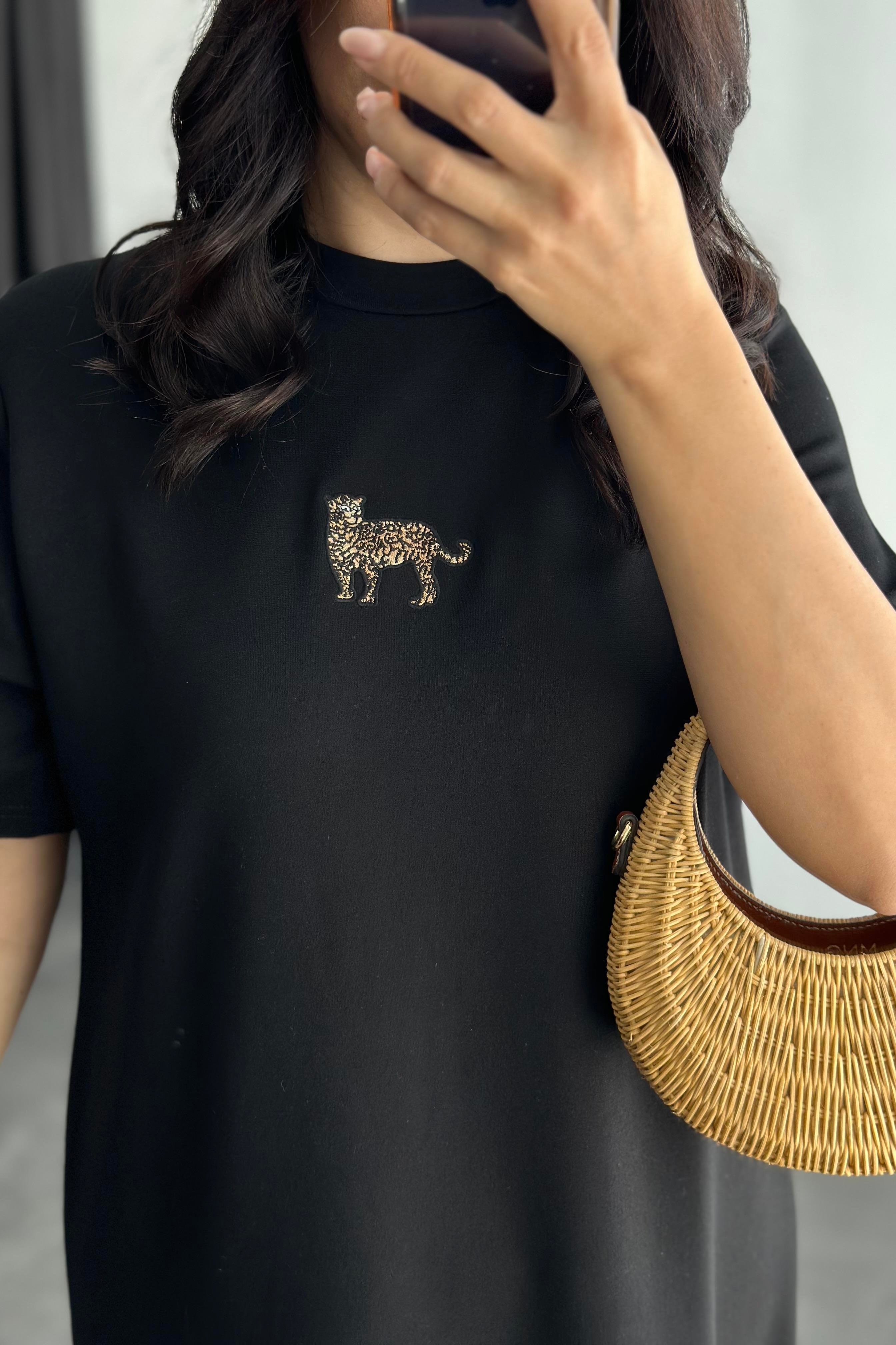 Siyah Kaplan Nakışlı Basic Elbise