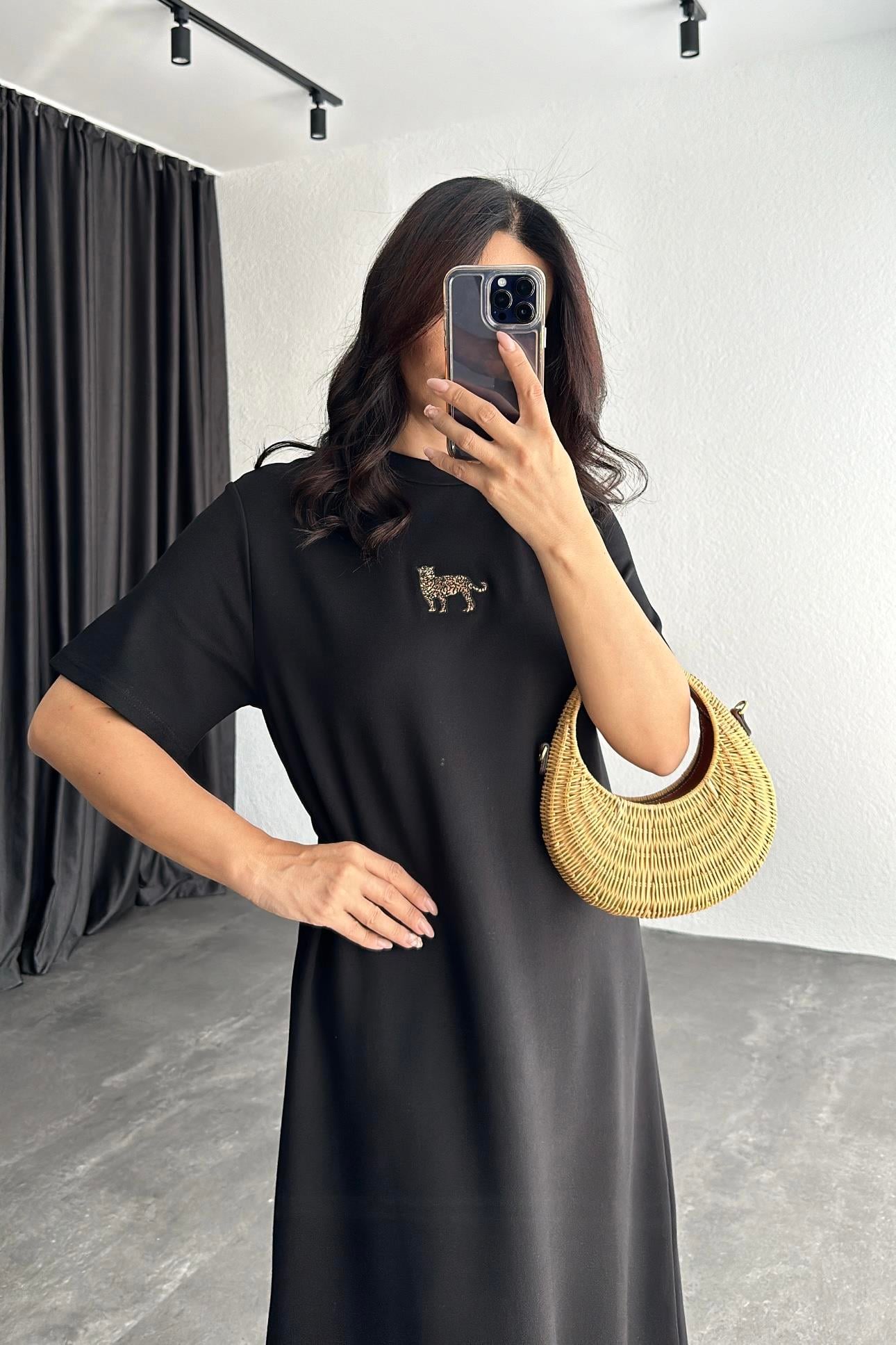 Siyah Kaplan Nakışlı Basic Elbise