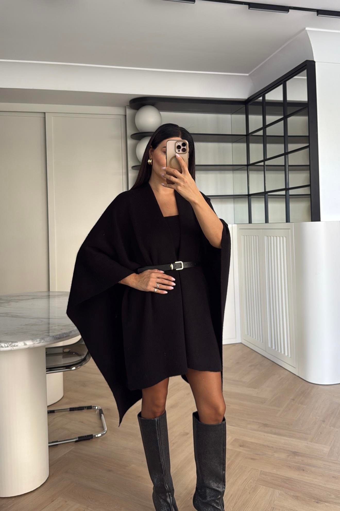 SİYAH KEMERLİ TRİKO PANÇO