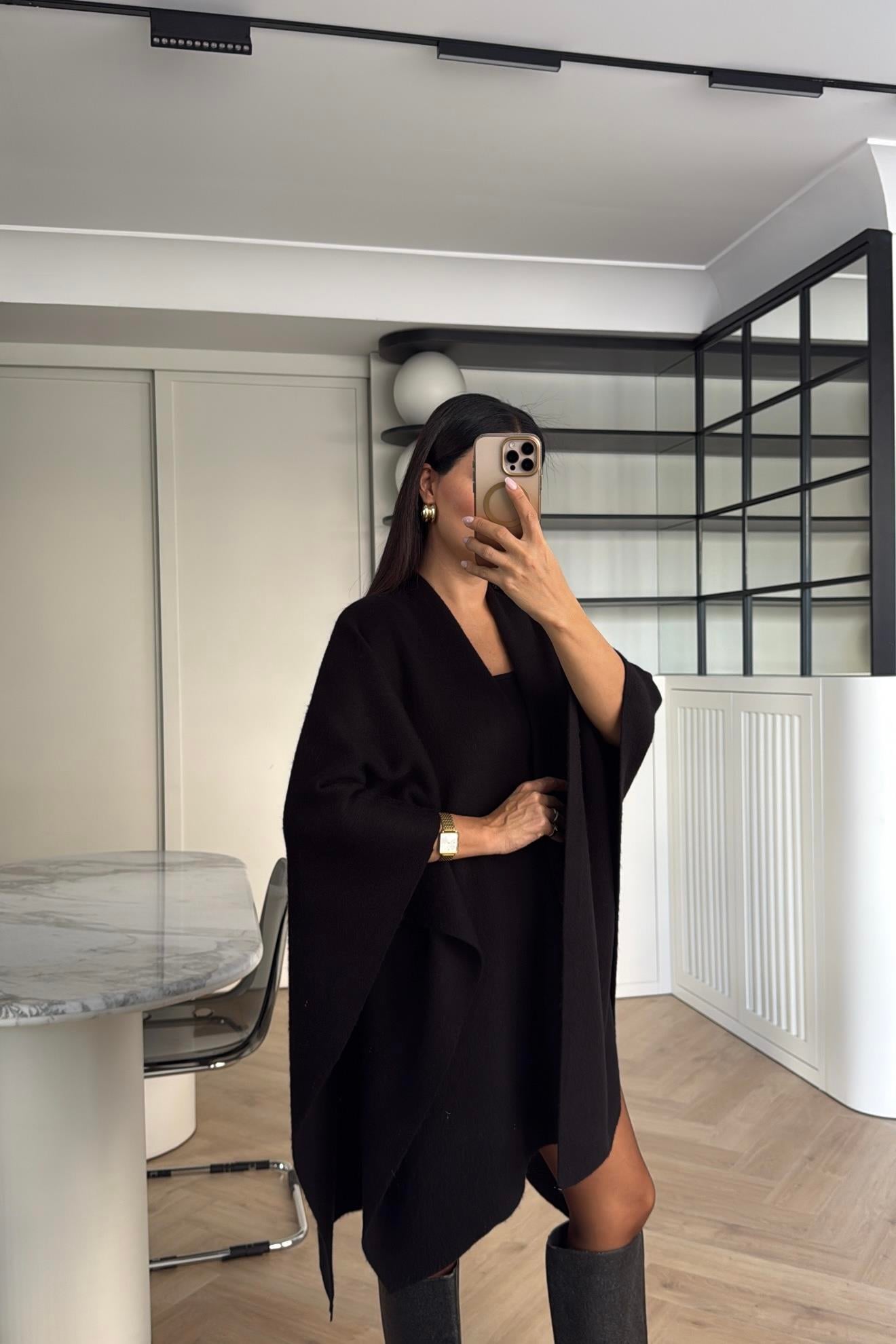 SİYAH KEMERLİ TRİKO PANÇO