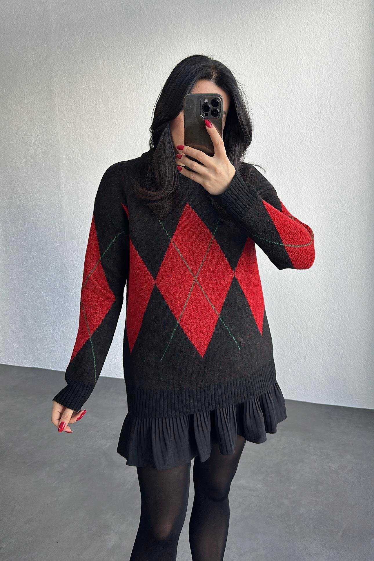 Siyah Kırmızı Baklava Desenli Triko Kazak