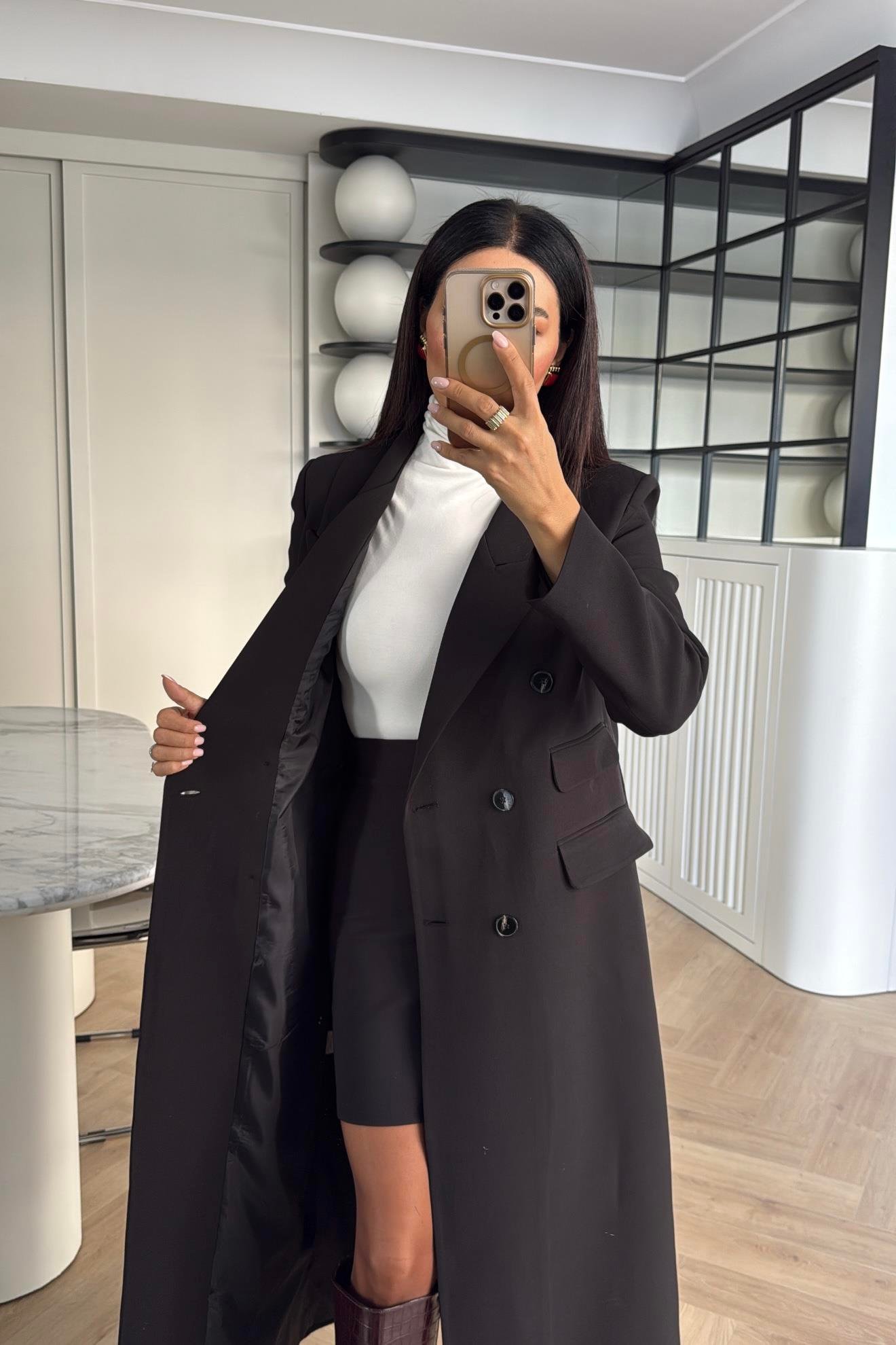 SİYAH KOLU ETİKET DETAYLI ASTARLI MAXİ BOY TRENÇKOT