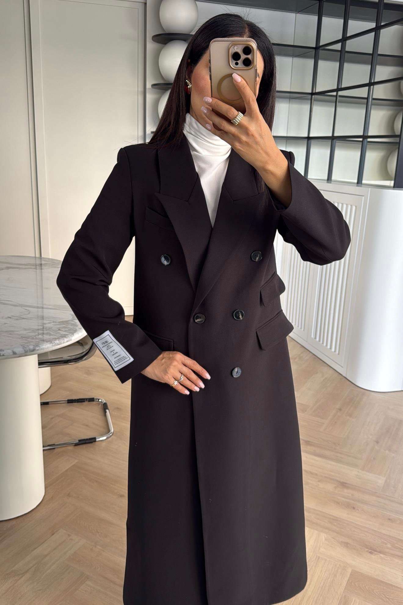 SİYAH KOLU ETİKET DETAYLI ASTARLI MAXİ BOY TRENÇKOT