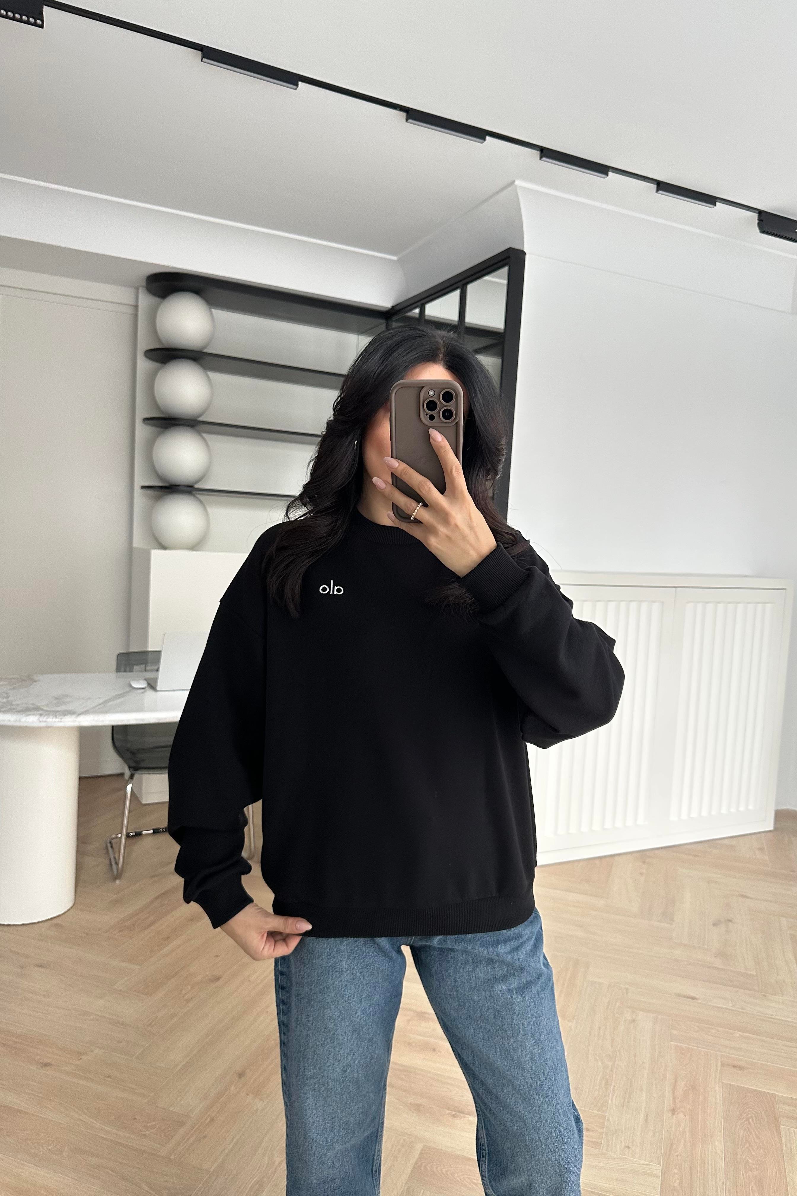 Siyah Logolu Özel Üretim Sweatshirt 