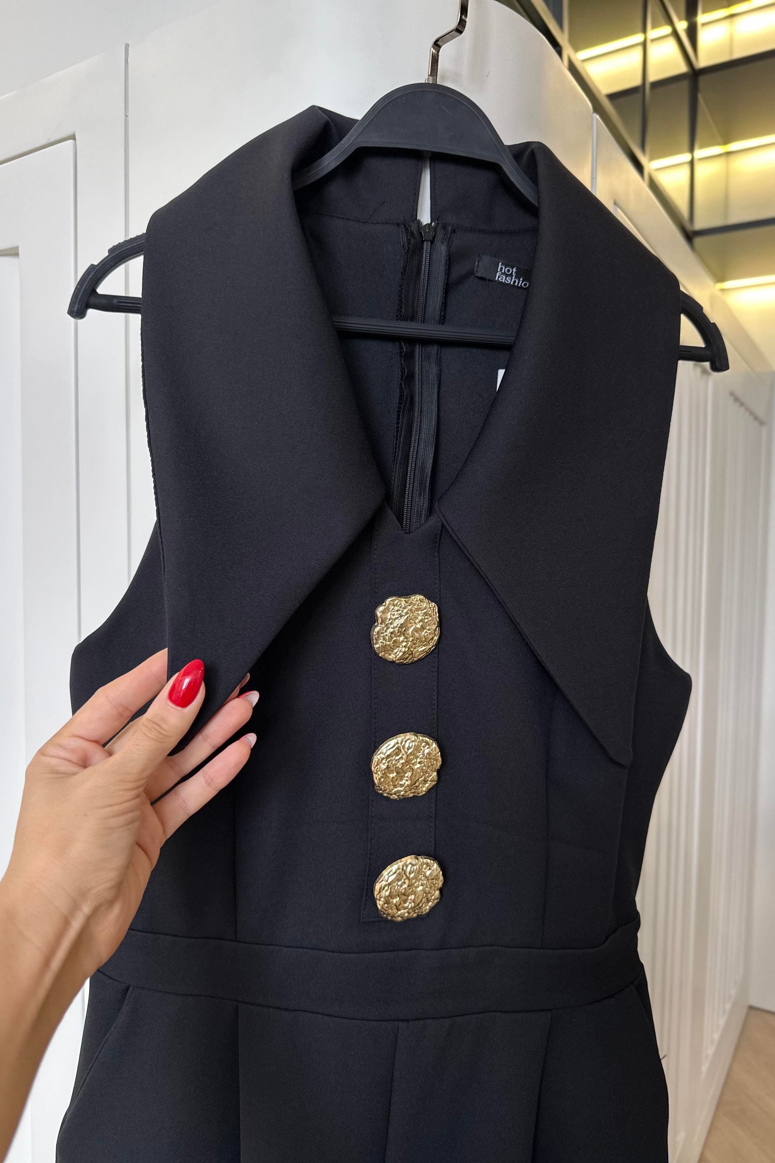 Siyah Renk Gold Düğmeli Tasarım Tulum 