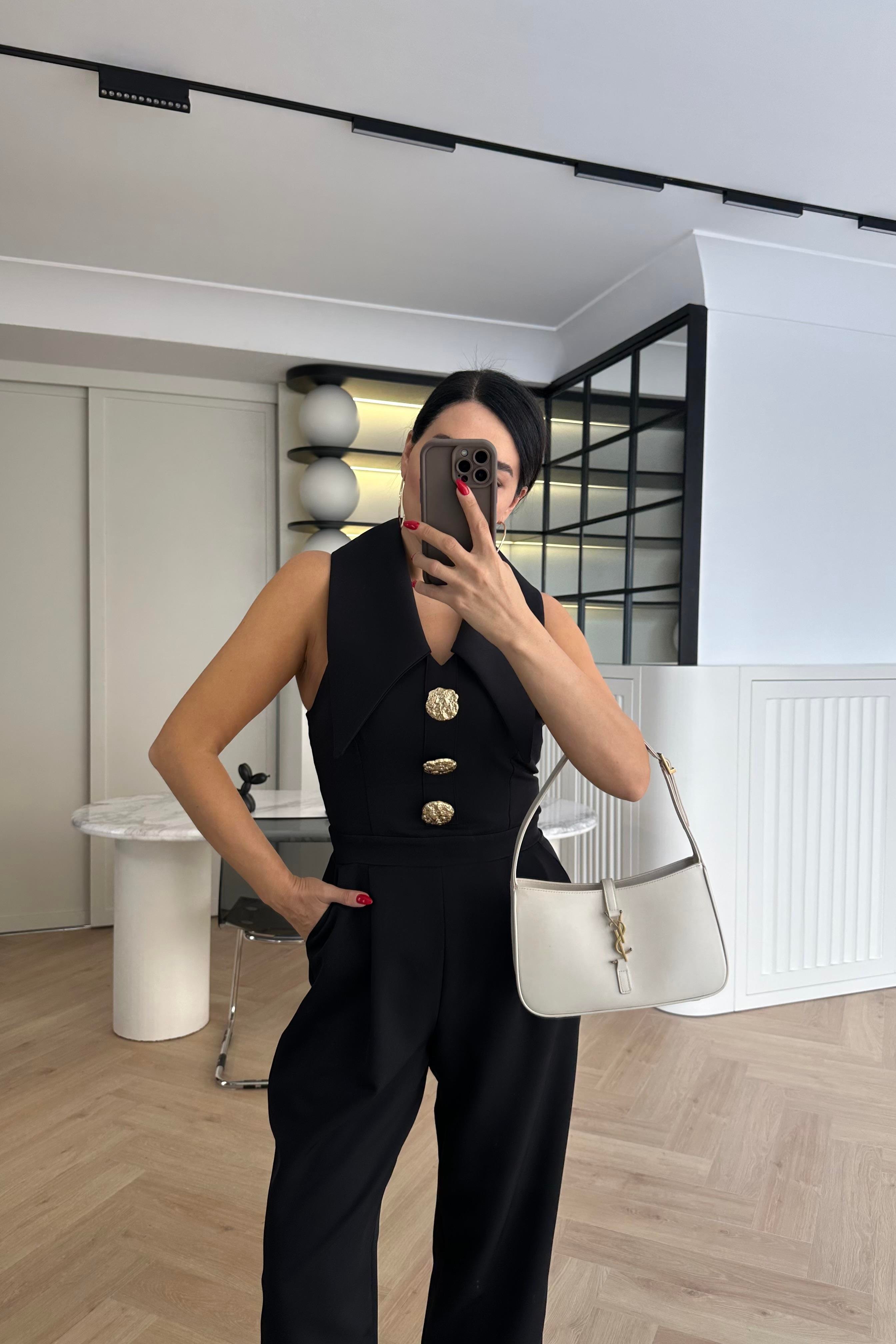 Siyah Renk Gold Düğmeli Tasarım Tulum 