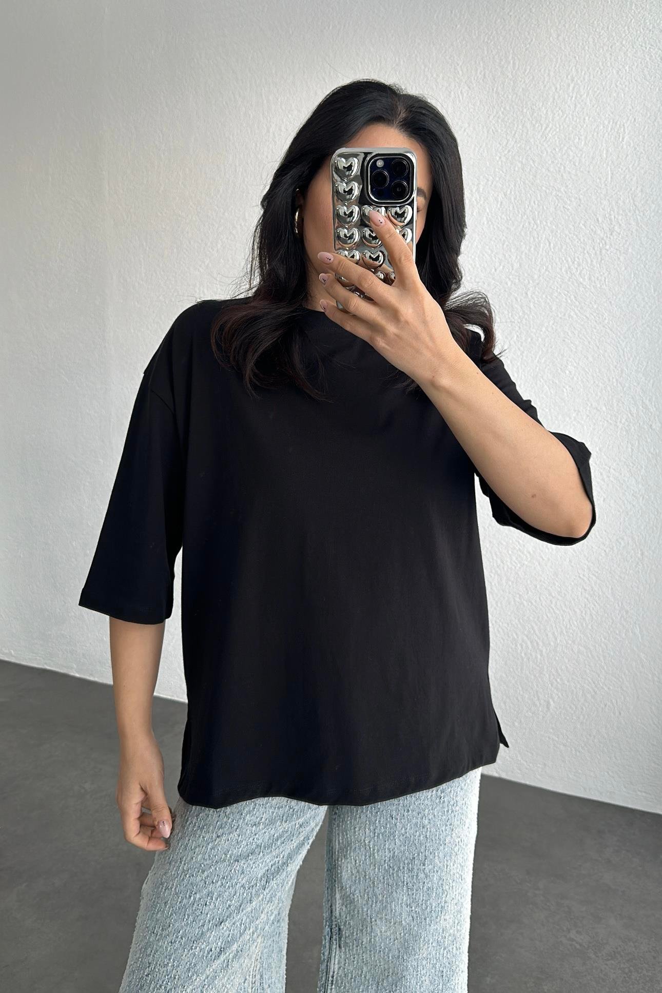 Siyah Renk Rahat Kalıp Basic Tişört