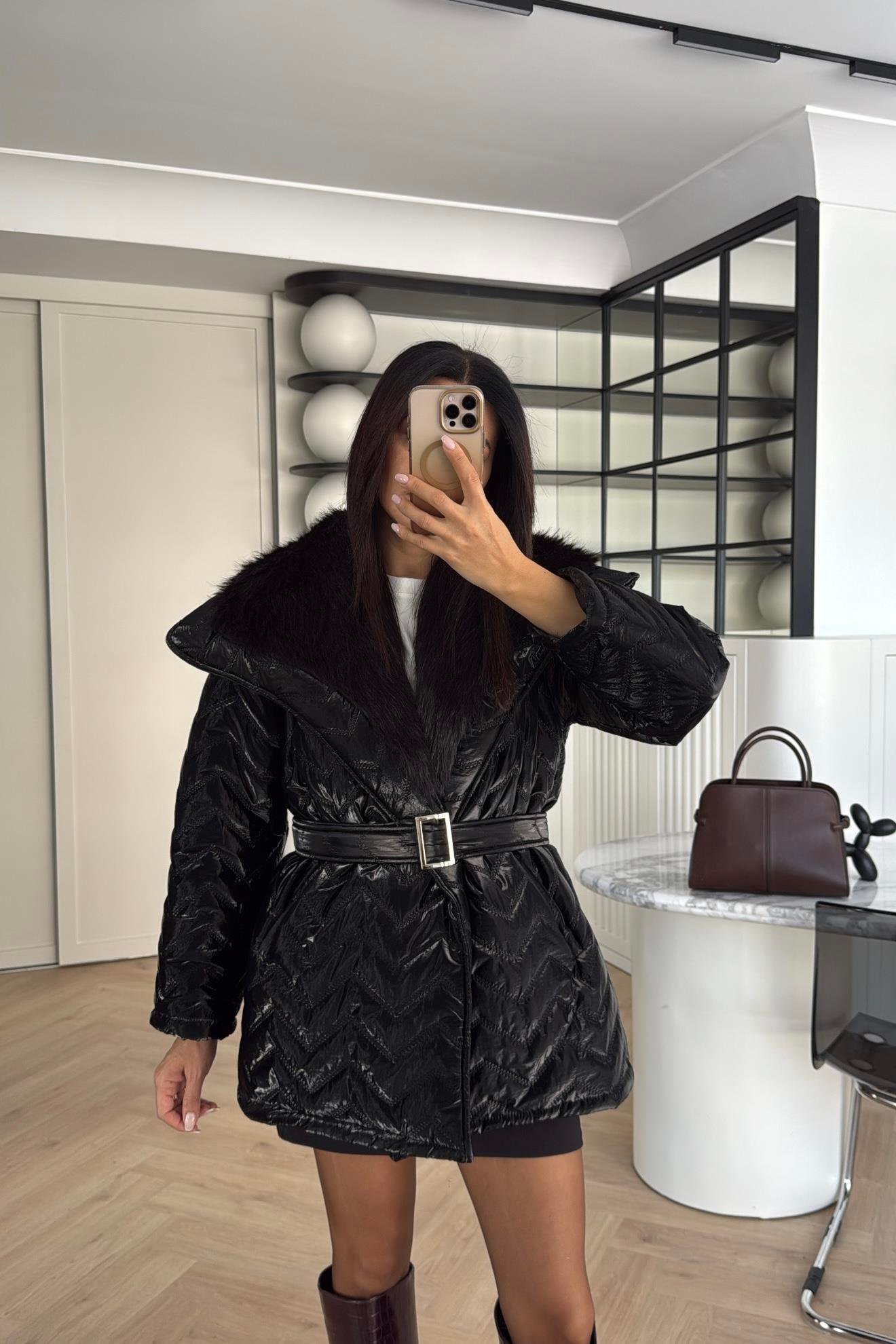 SİYAH RENK TASARIM KÜRKLÜ ELYAF DOLGULU MONT 