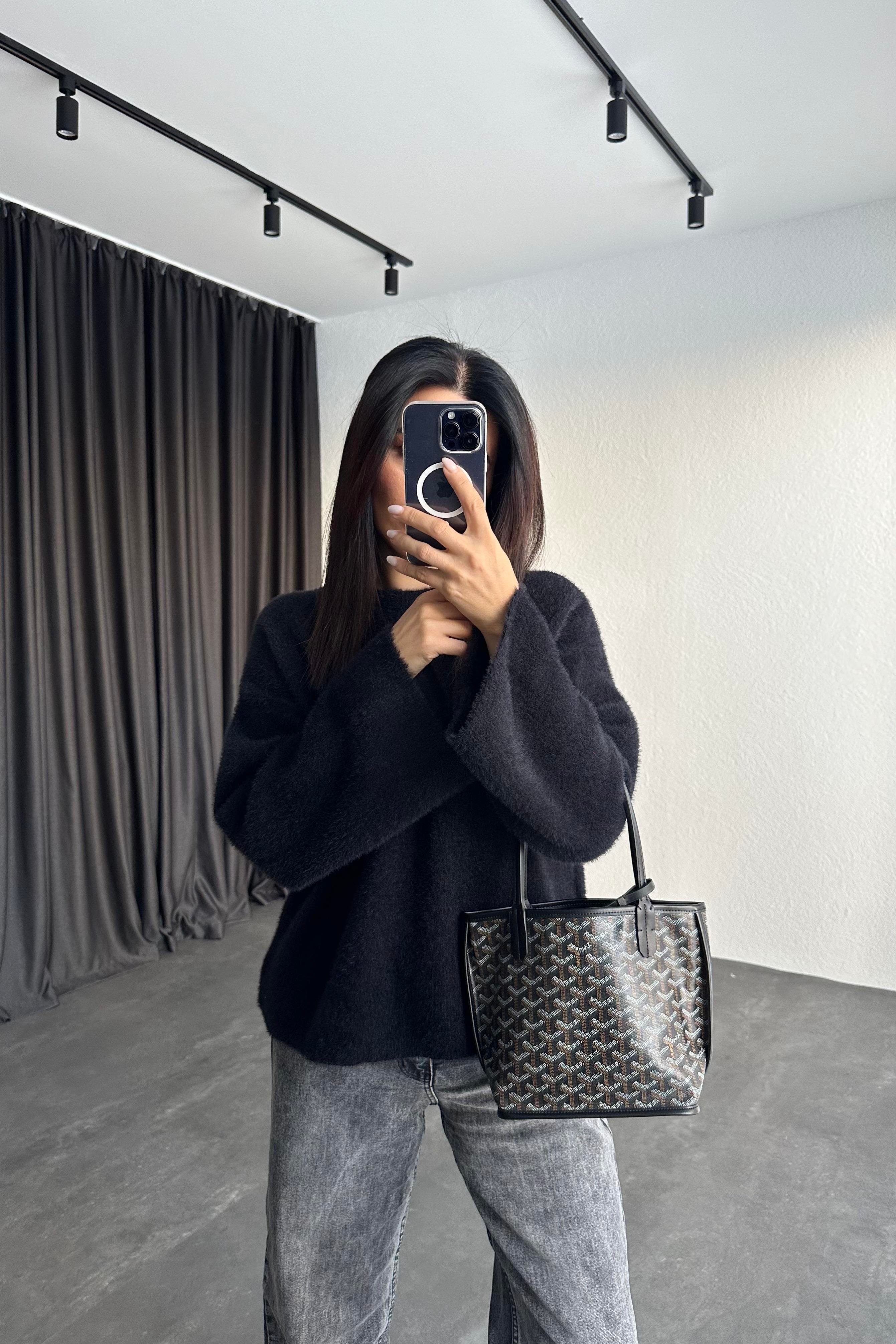 Siyah Sakallı İplik Yumoş Massimo Kazak 