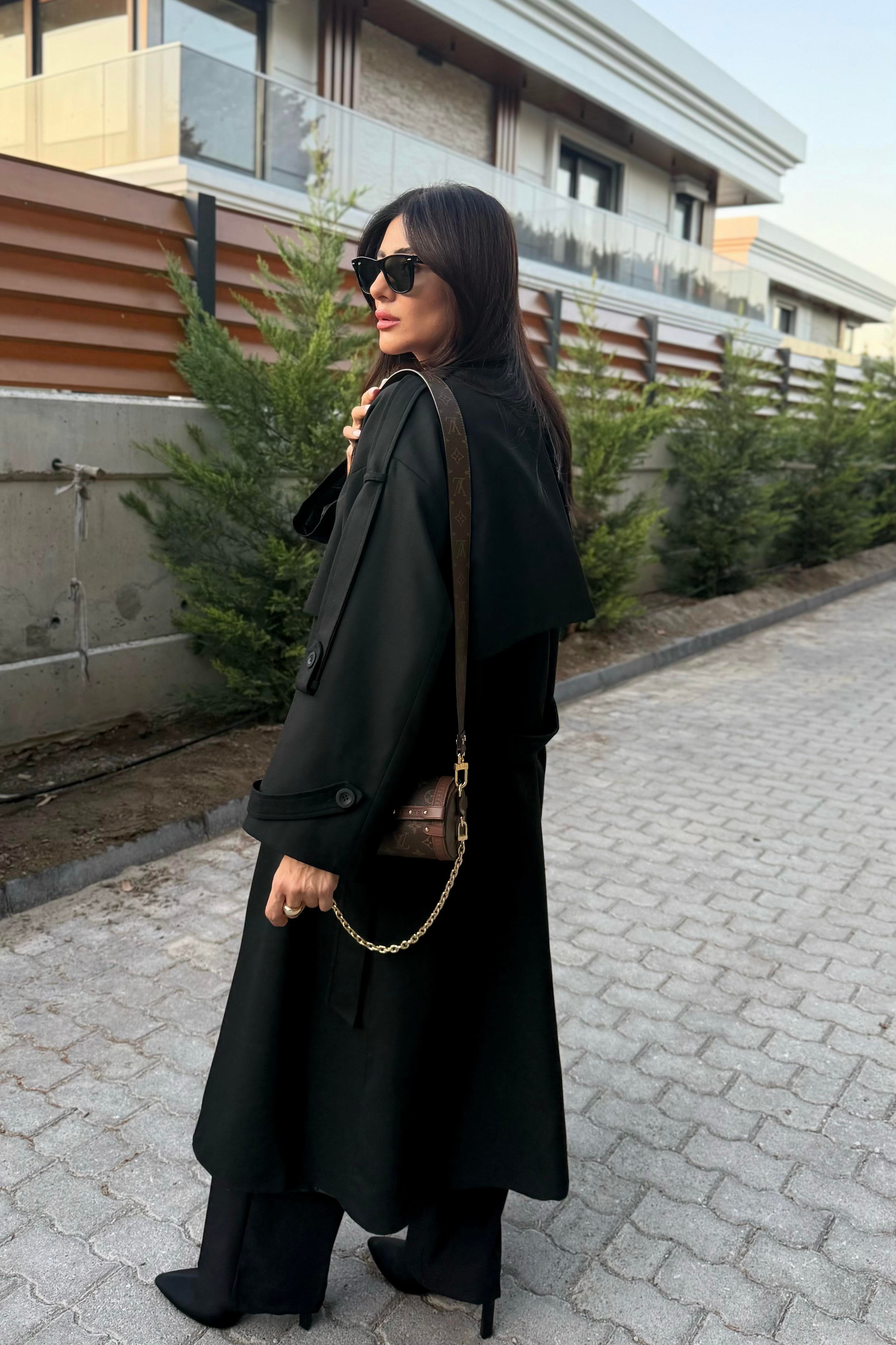 SİYAH TASARIM ASTARLI PREMIUM TRENÇKOT