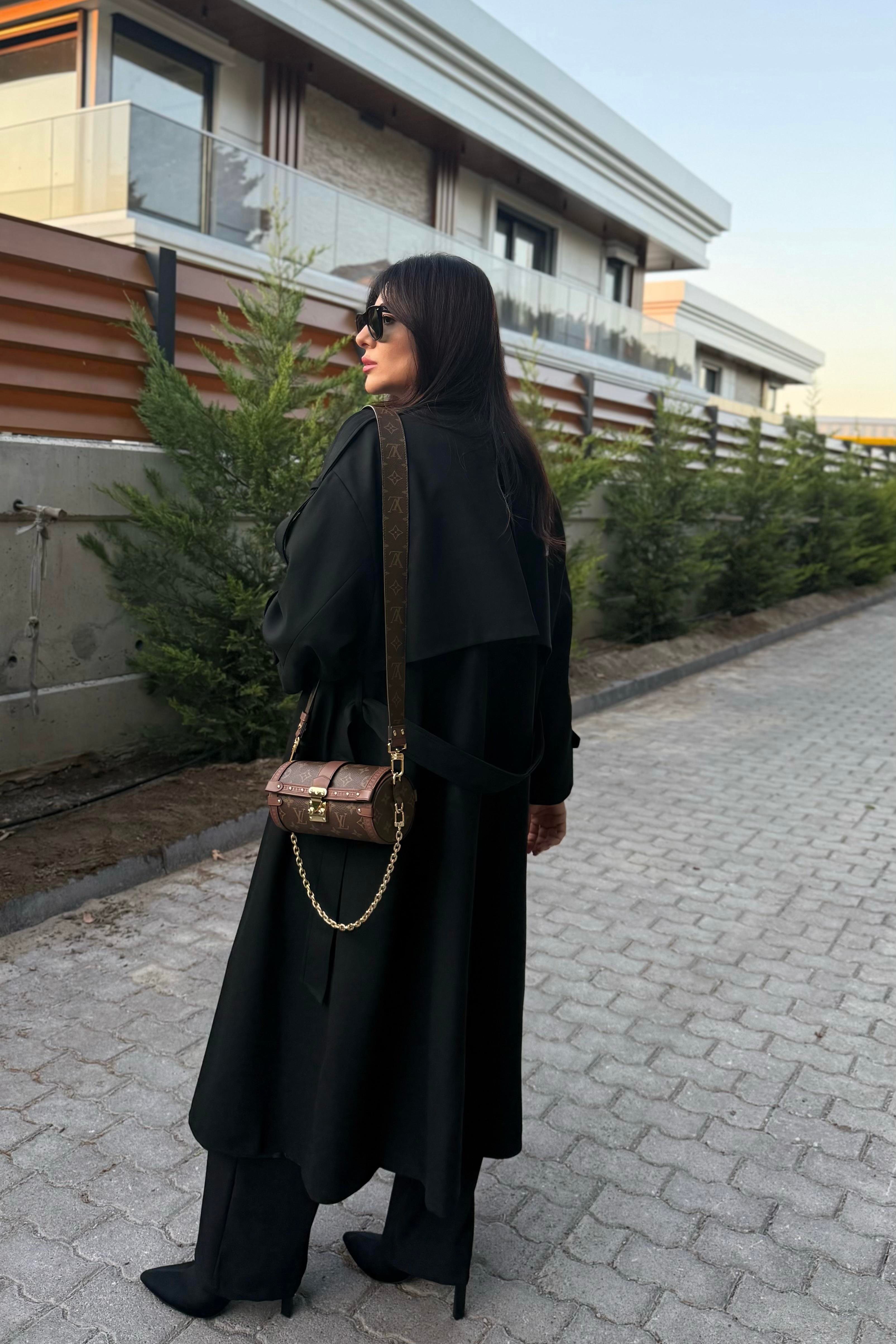 SİYAH TASARIM ASTARLI PREMIUM TRENÇKOT