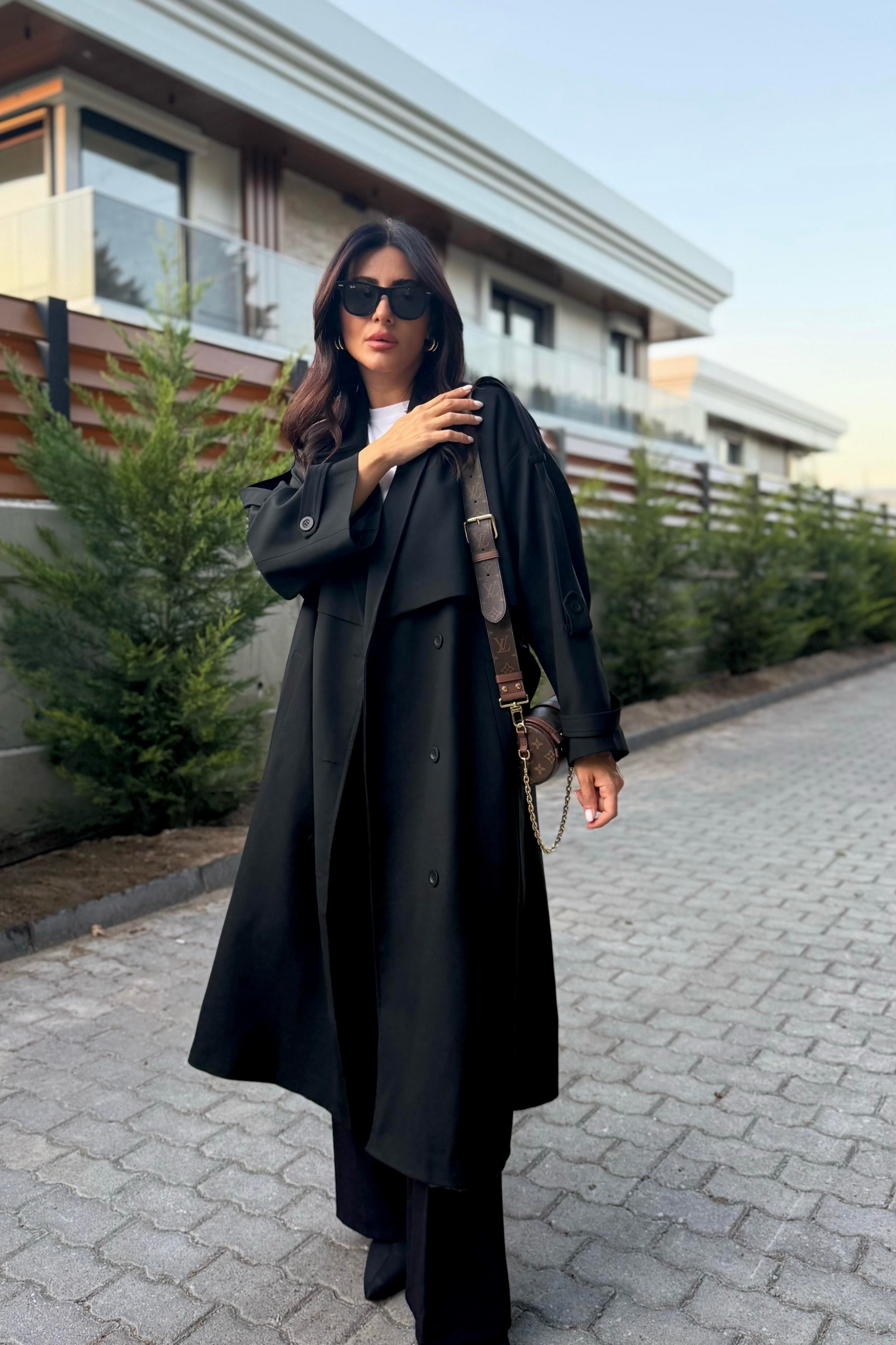 SİYAH TASARIM ASTARLI PREMIUM TRENÇKOT