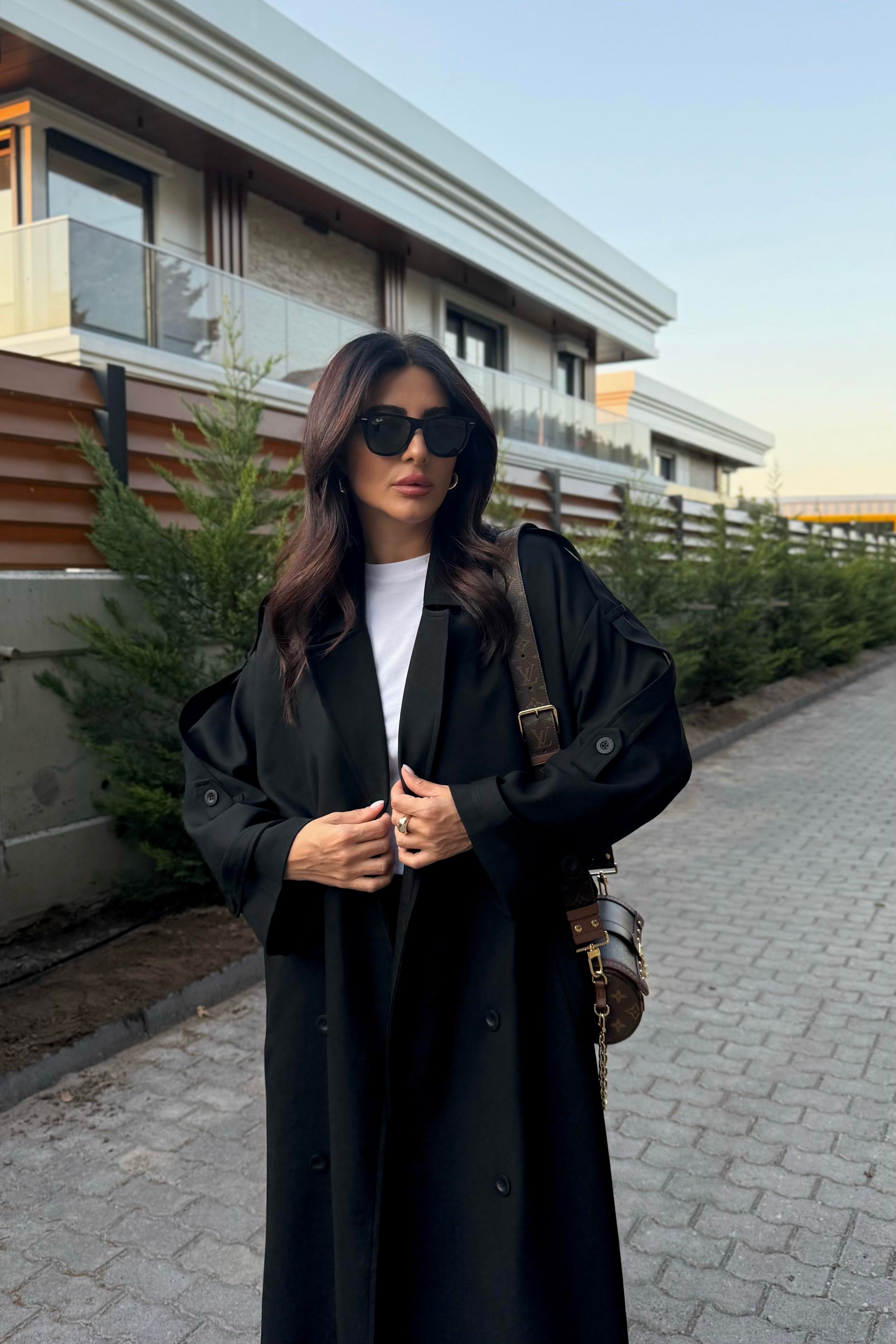 SİYAH TASARIM ASTARLI PREMIUM TRENÇKOT