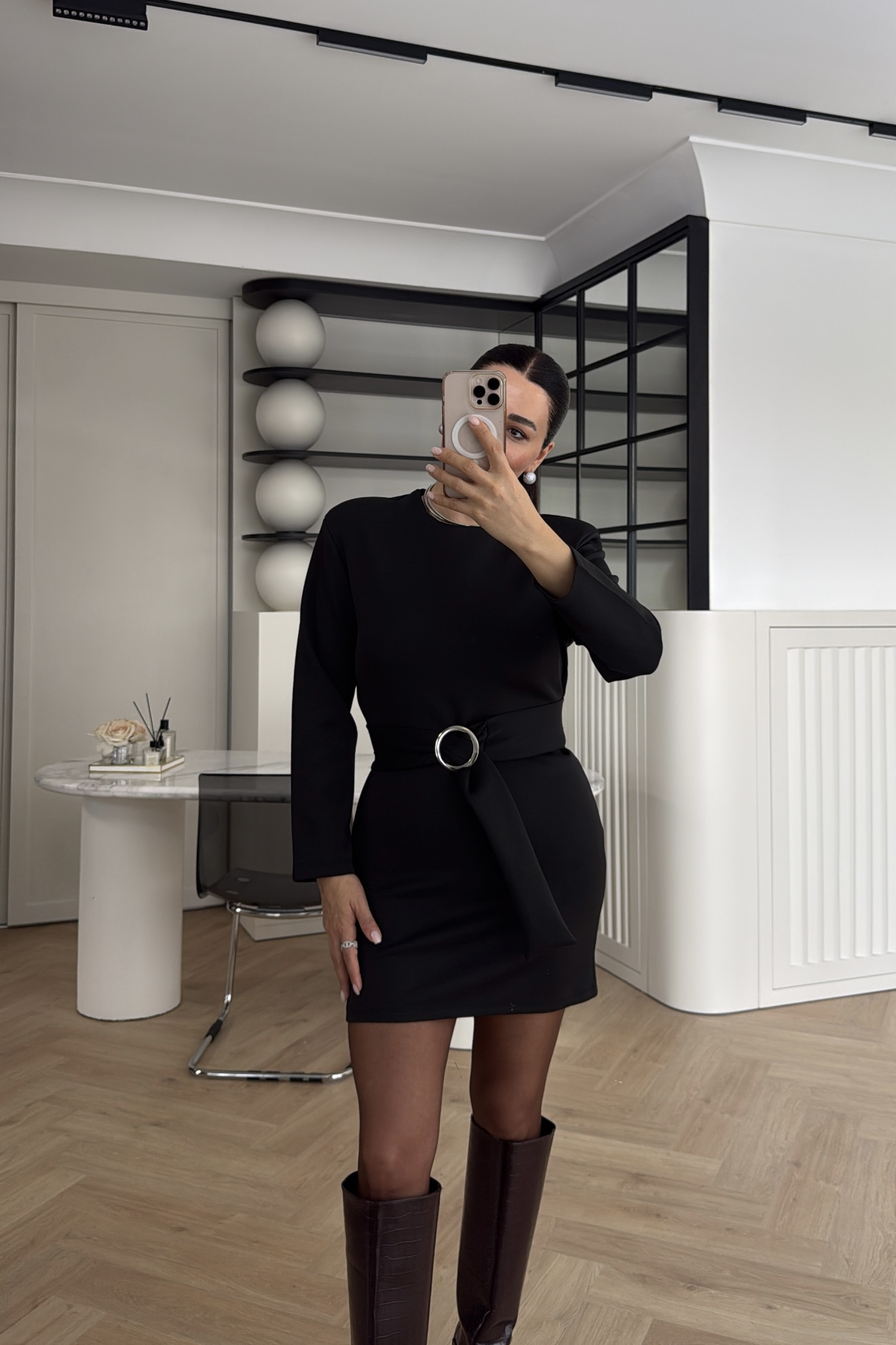 SUCUBA KUMAŞ VATKALI ELBİSE SİYAH