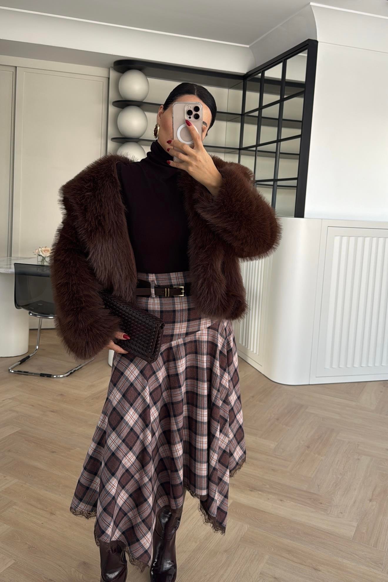 SÜET KEMERLİ ETEK UCU DANTELLİ EKOSE ETEK