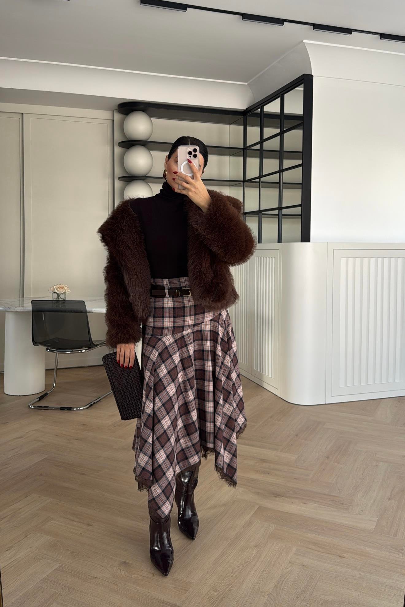 SÜET KEMERLİ ETEK UCU DANTELLİ EKOSE ETEK