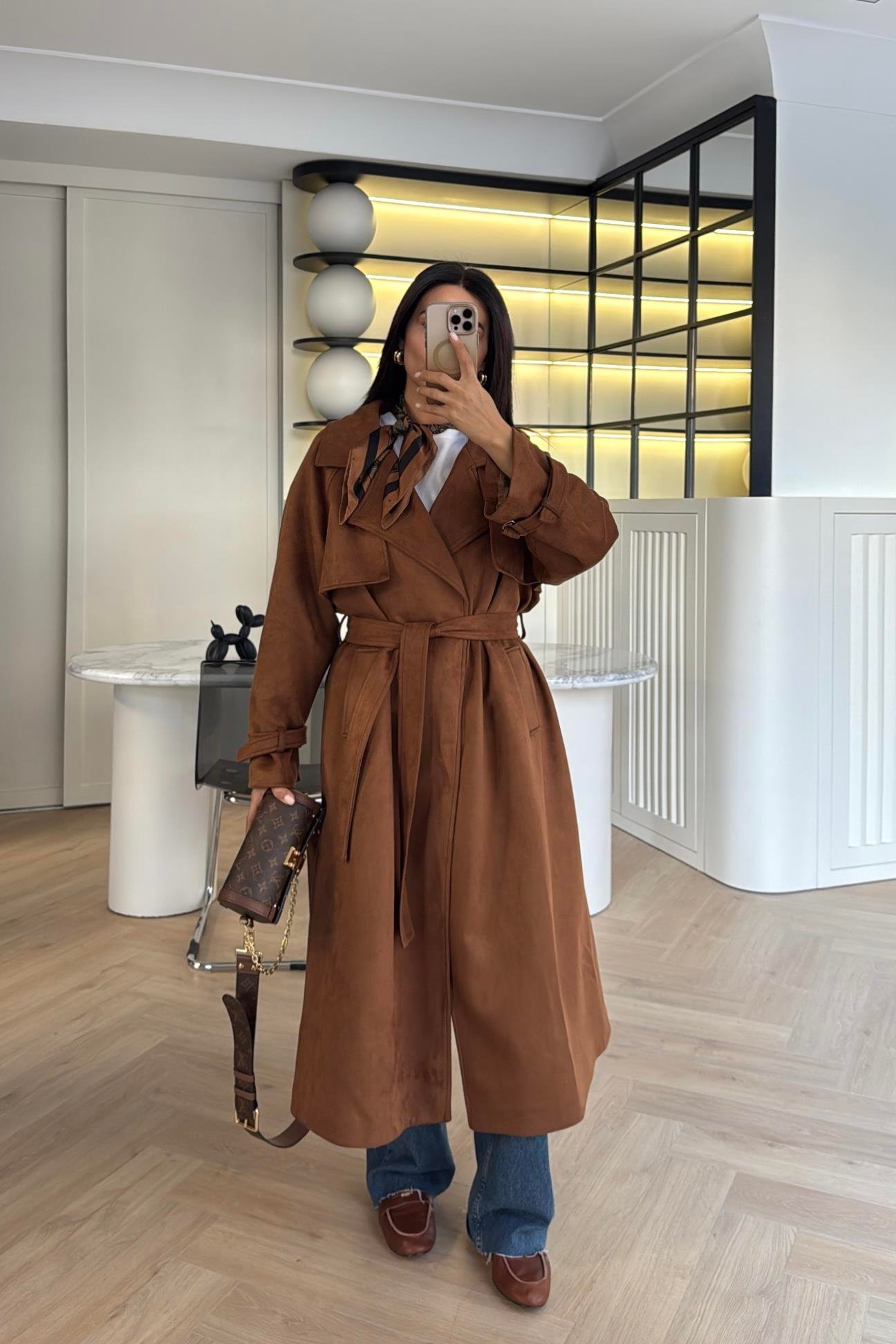 TABA KUŞAKLI SÜET TRENÇKOT