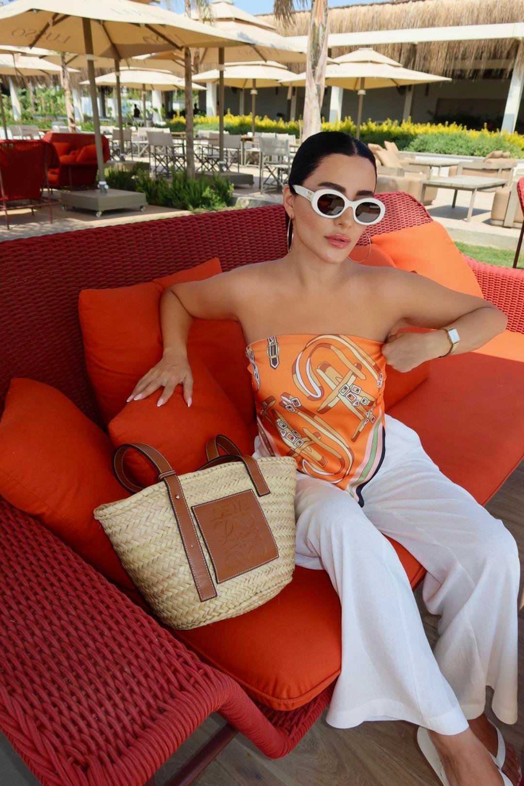 TURUNCU DESENLİ SATEN FULAR BLUZ