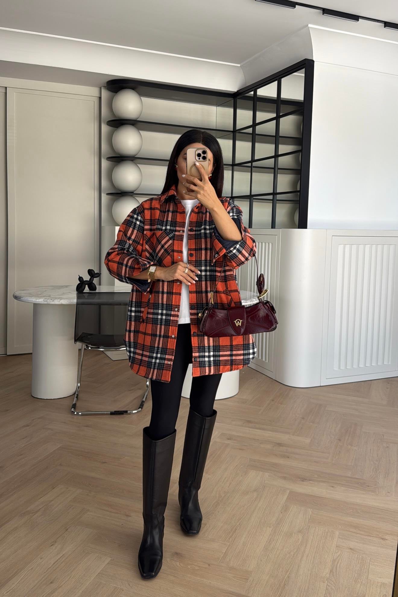 TURUNCU EKOSE ELYAF DOLGULU OVERİZE CEKET