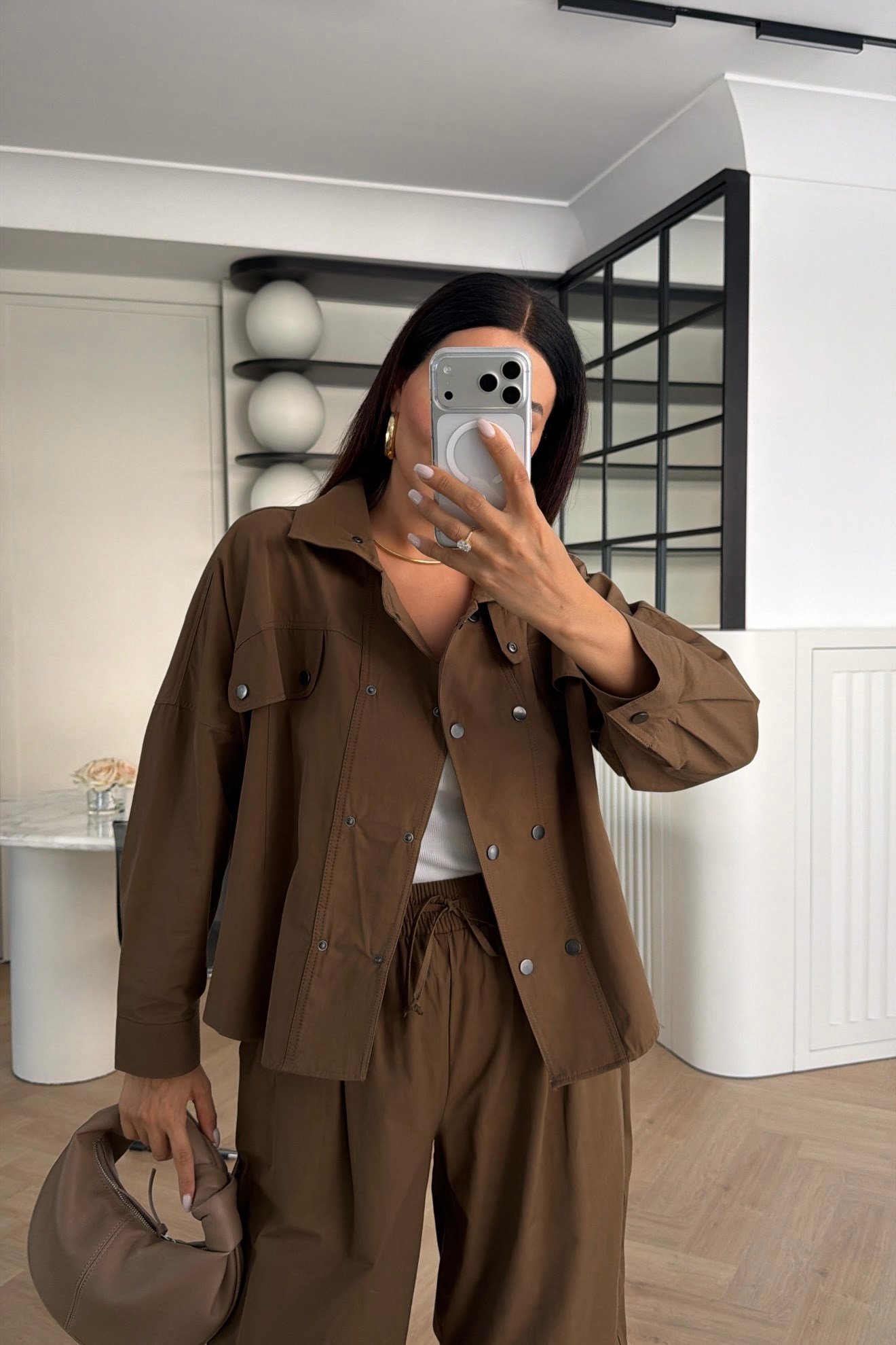 ÜST ÇITÇITLI DİK YAKA TAKIM BRONZ