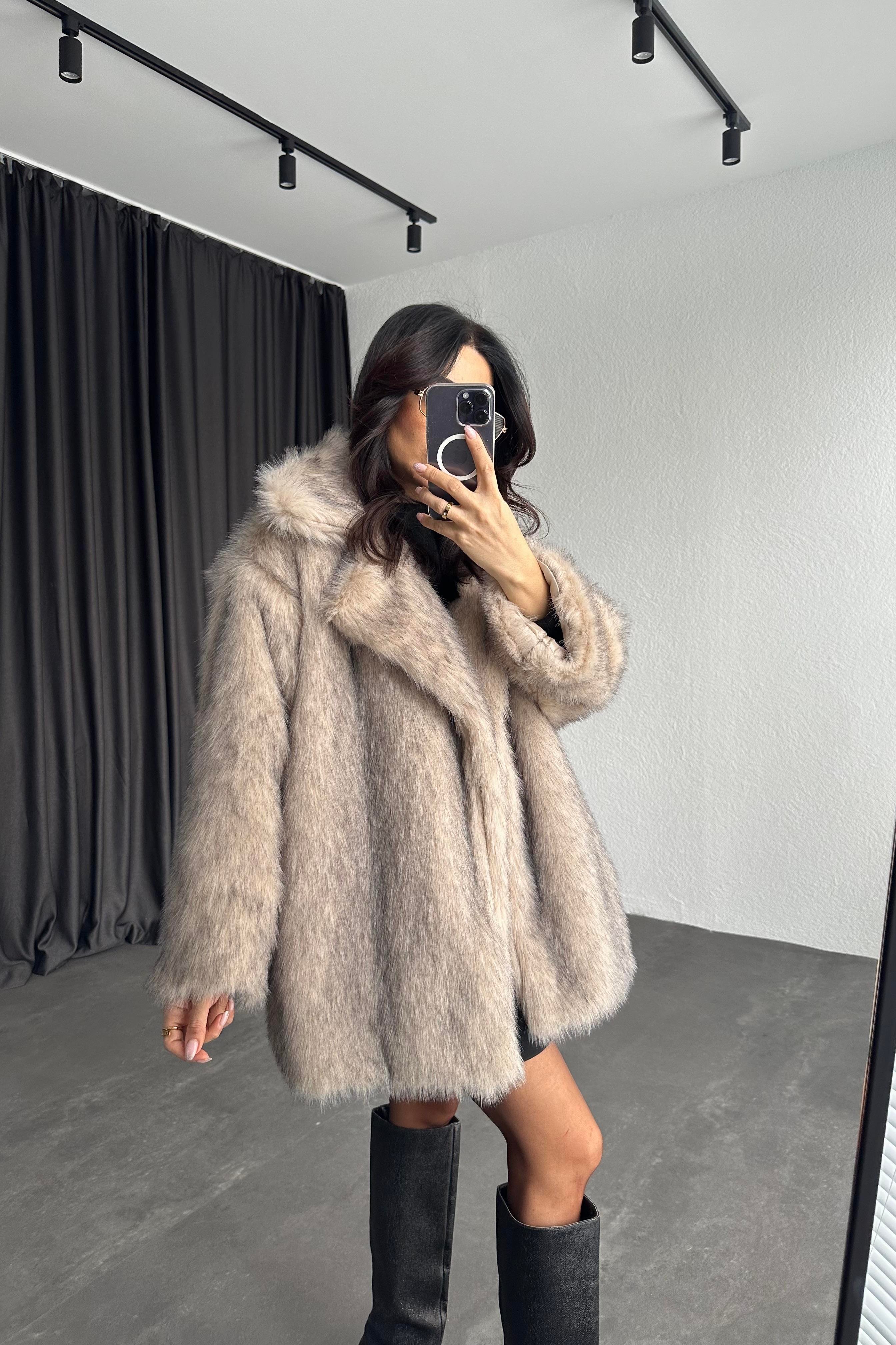 Vizon Renk Astarlı Uzun Model Premium Kürk