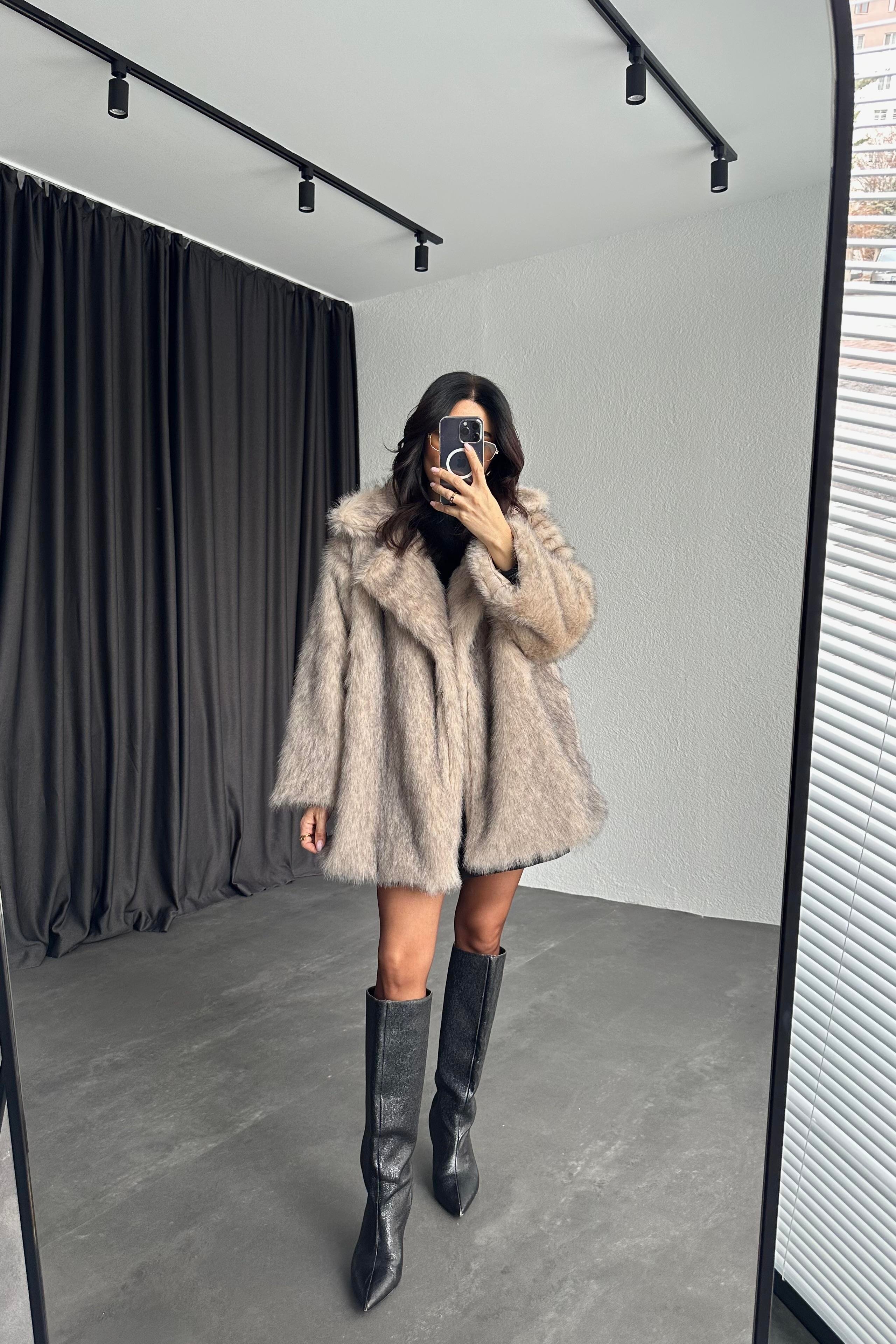 Vizon Renk Astarlı Uzun Model Premium Kürk