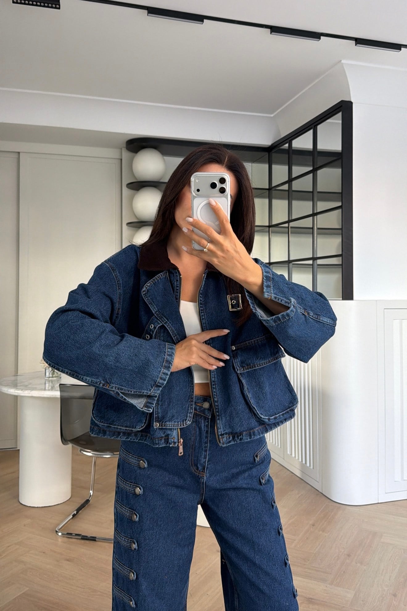 YAKASI KADİFE DETAYLI DENİM CROP KOT CEKET LACİVERT 
