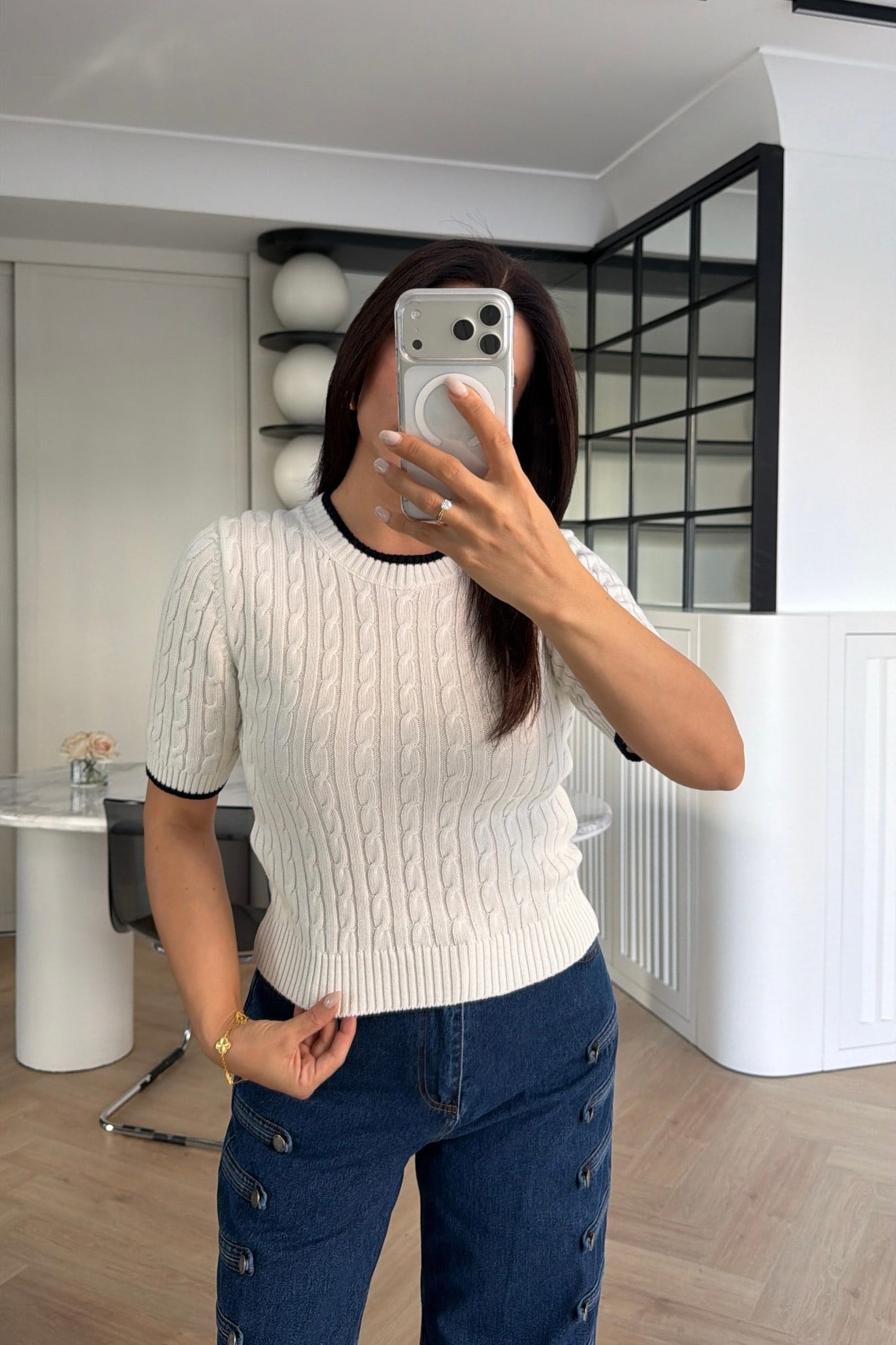 YAKASI VE KOLLARI LACİVERT  ŞERİTLİ ÖRGÜ TRİKO 